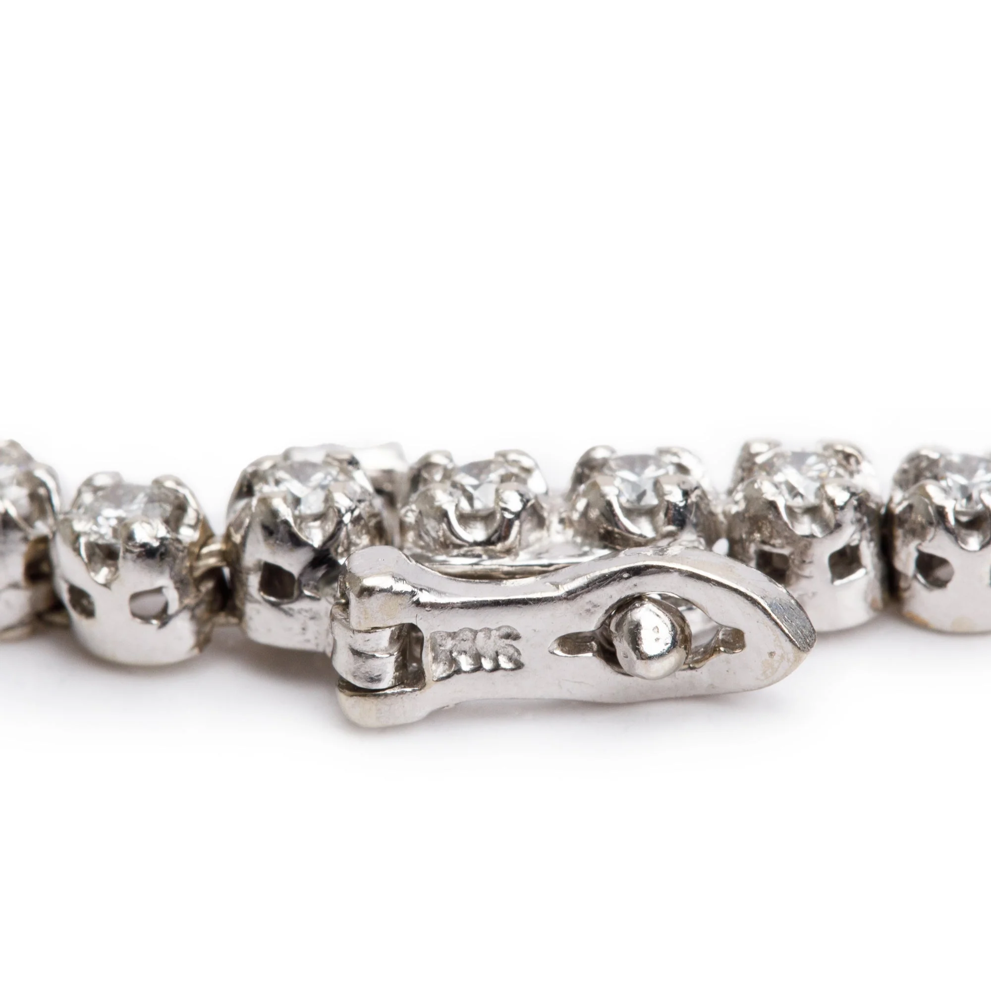 14k White Gold 1.71 tcw. Diamond Tennis Bracelet - Image 3