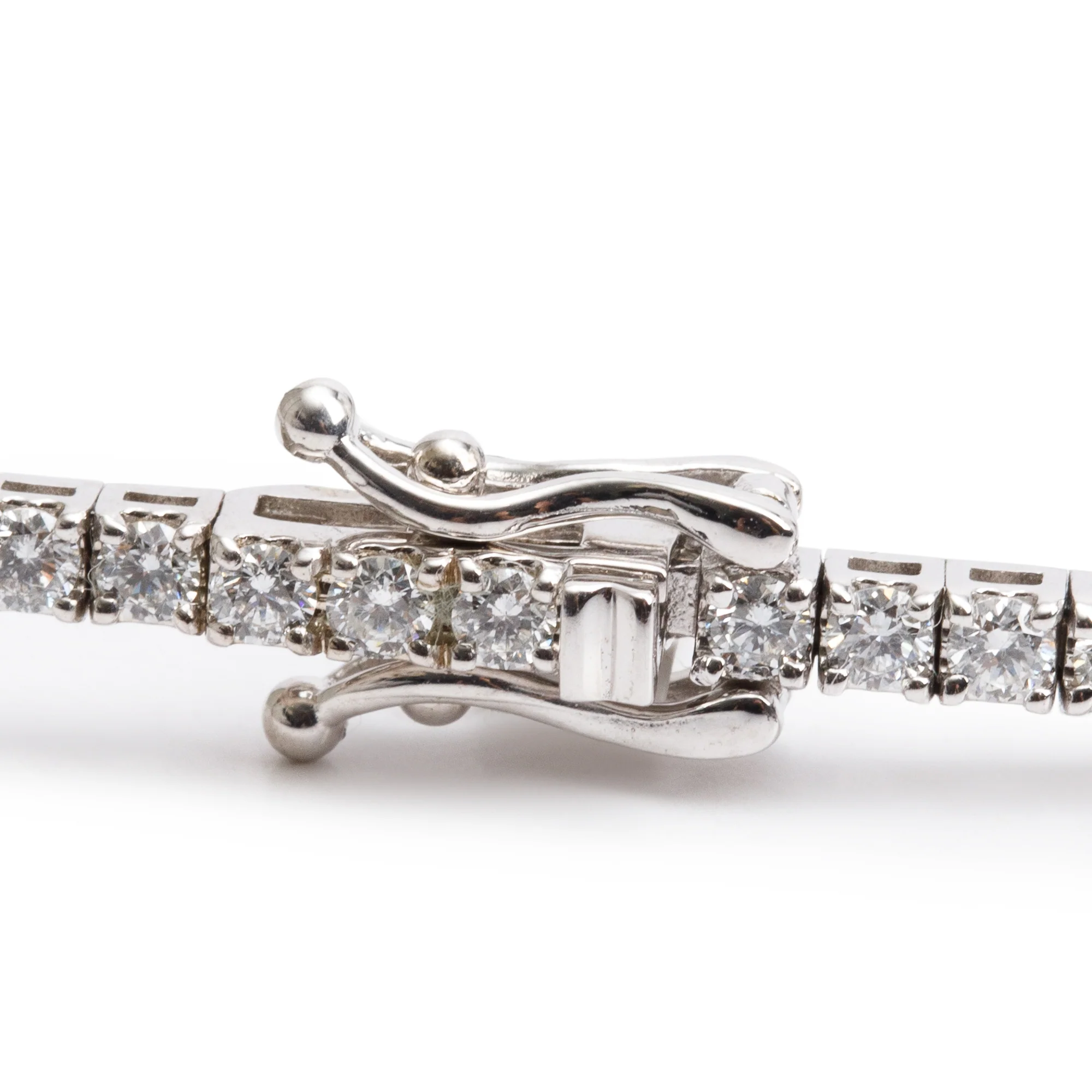 14k White Gold 2.64 tcw. Diamond Tennis Bracelet - Image 4