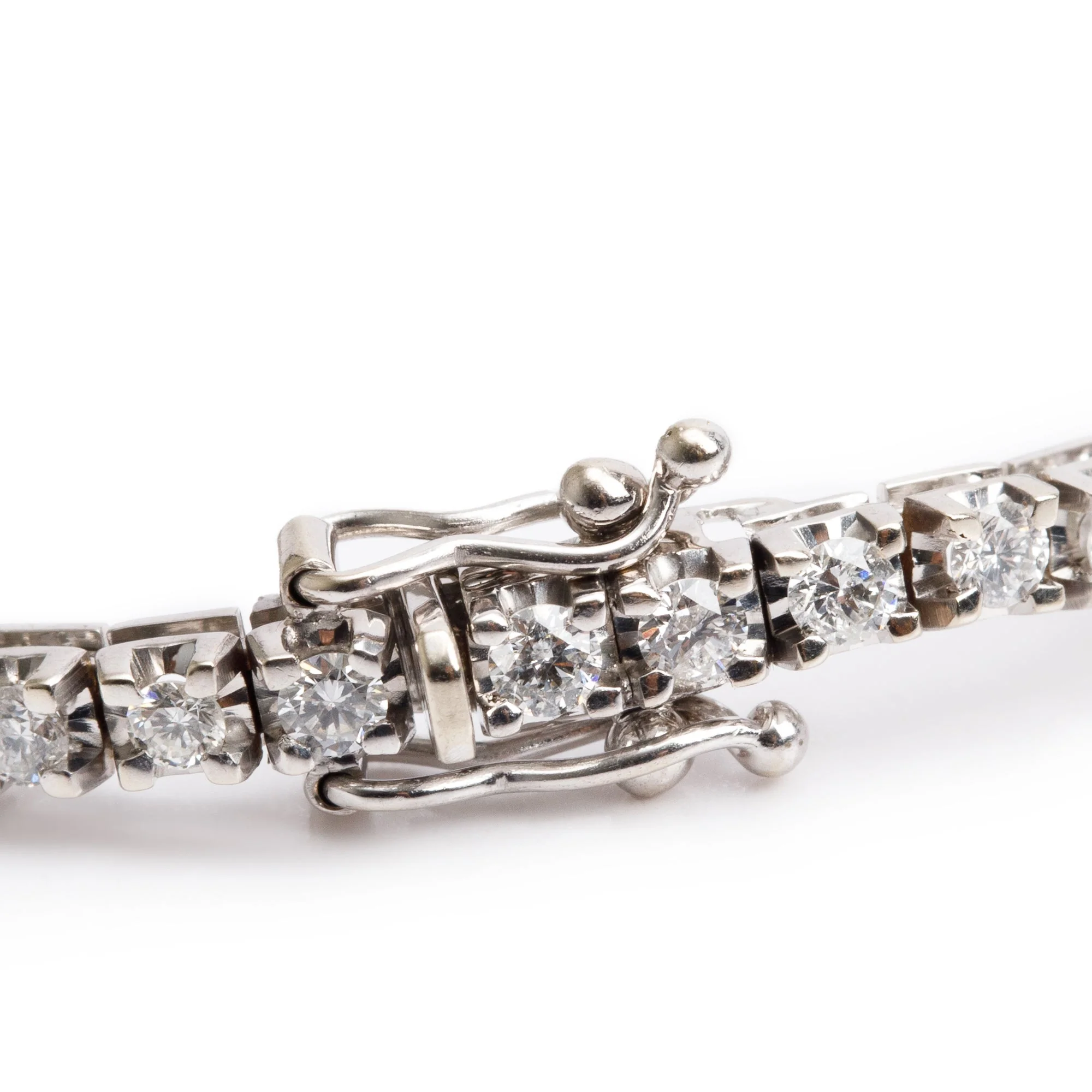 14k White Gold 2.80 tcw. Diamond Tennis Bracelet - Image 2