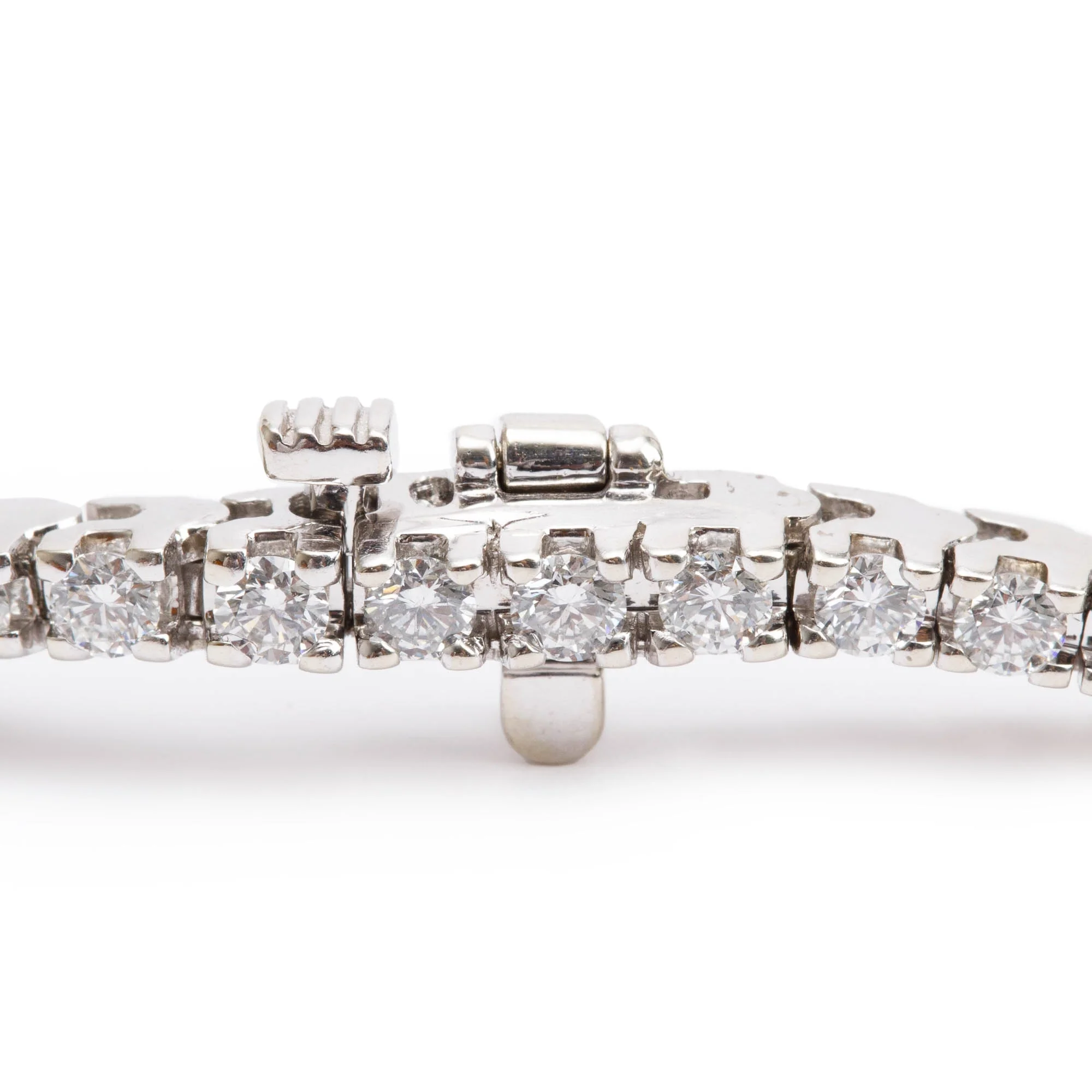14k White Gold 3.11 tcw. Diamond Tennis Bracelet - Image 4