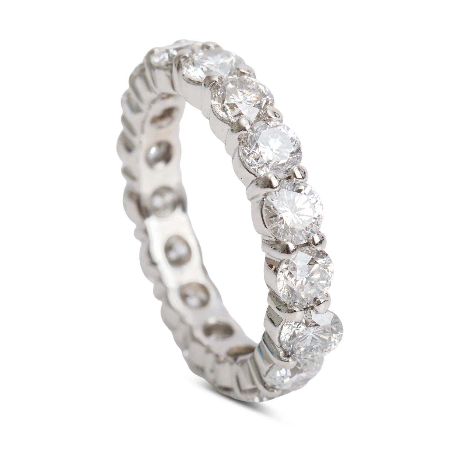 18k White Gold Diamond Eternity Wedding Ring, Size 6.5 - Image 2