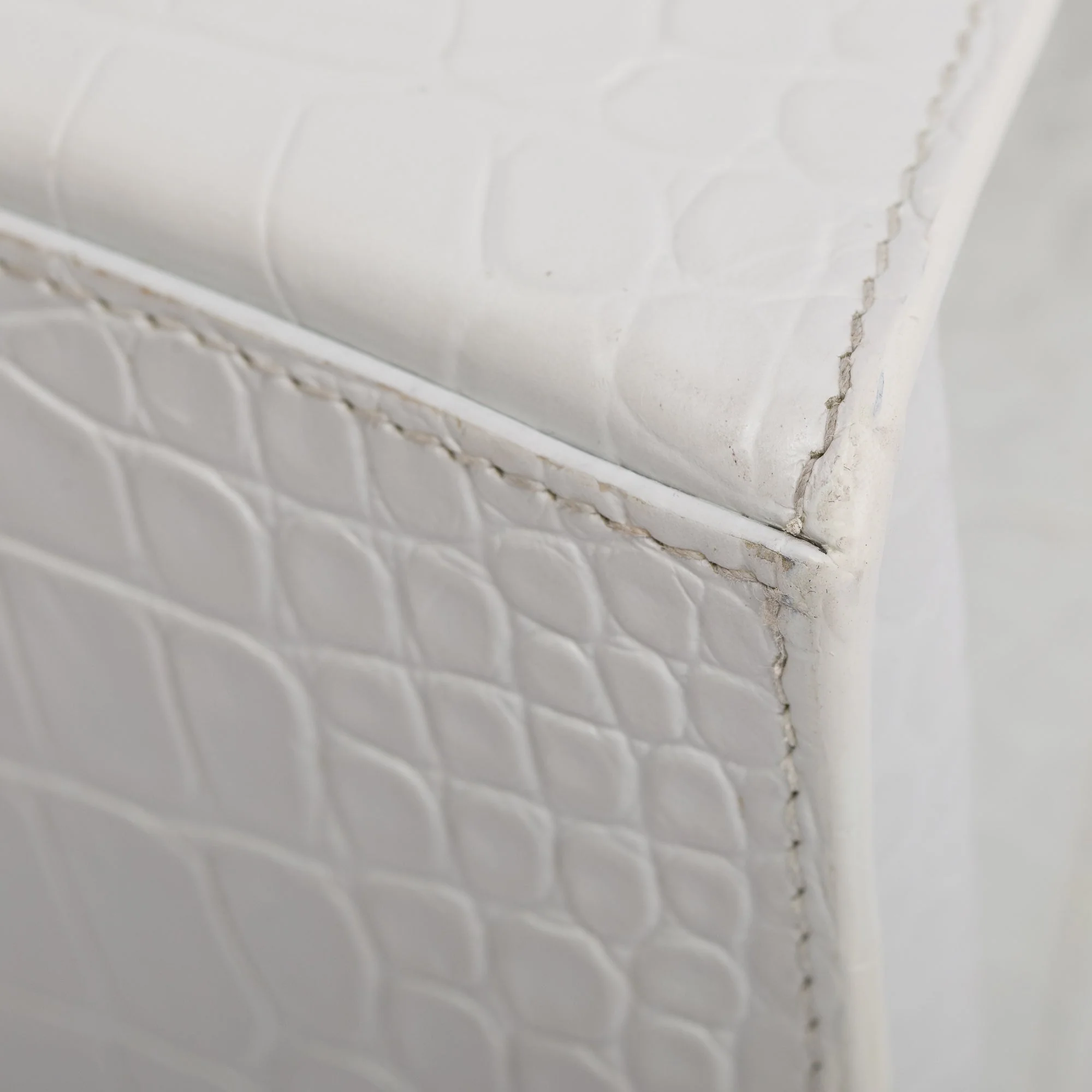 Balenciaga White Croc Embossed Leather Small Hourglass Top Handle Bag w/ Strap - Image 7