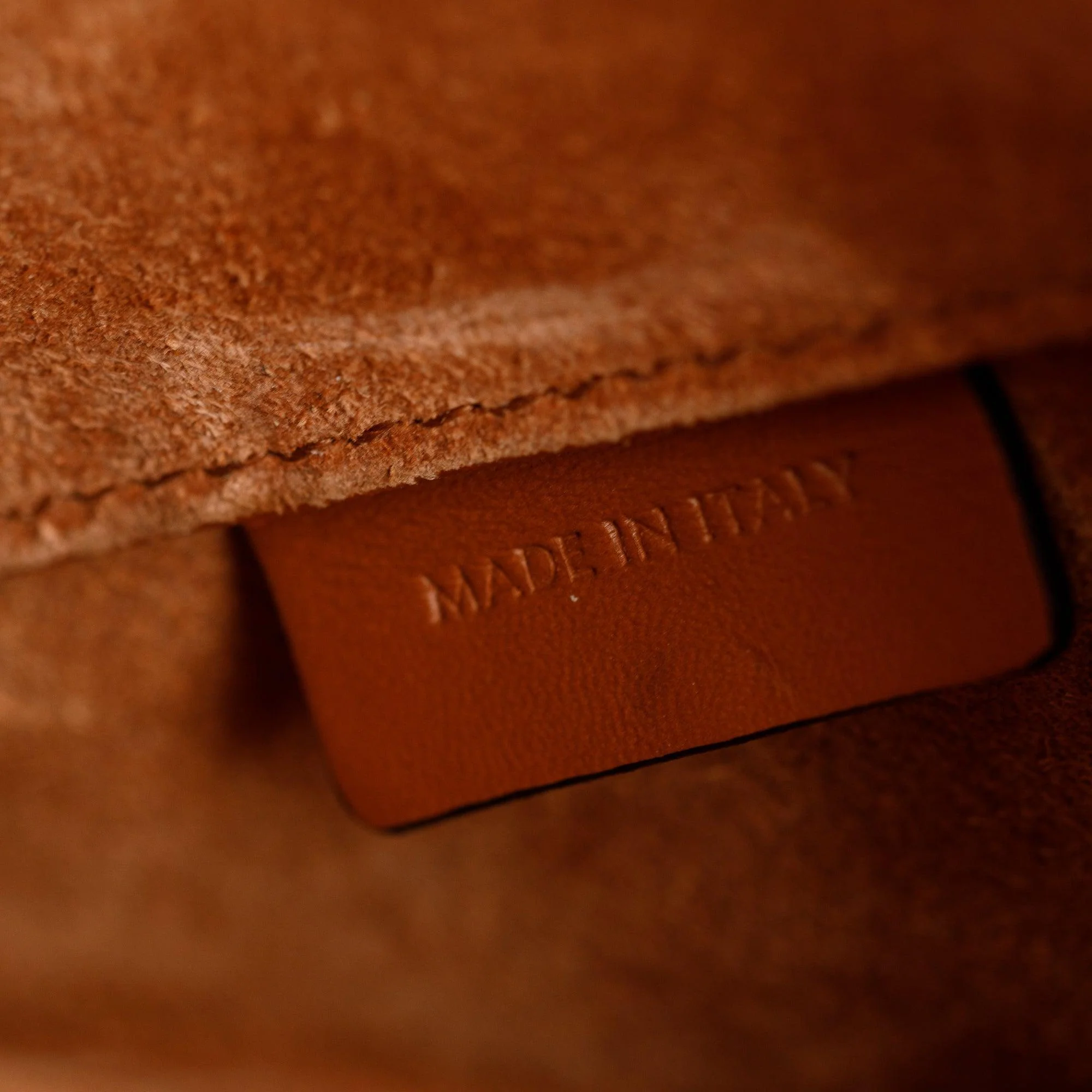 Celine 2022 Tan Smooth Calfskin Leather Cuir Triomphe Oval Crossbody Bag - Image 10