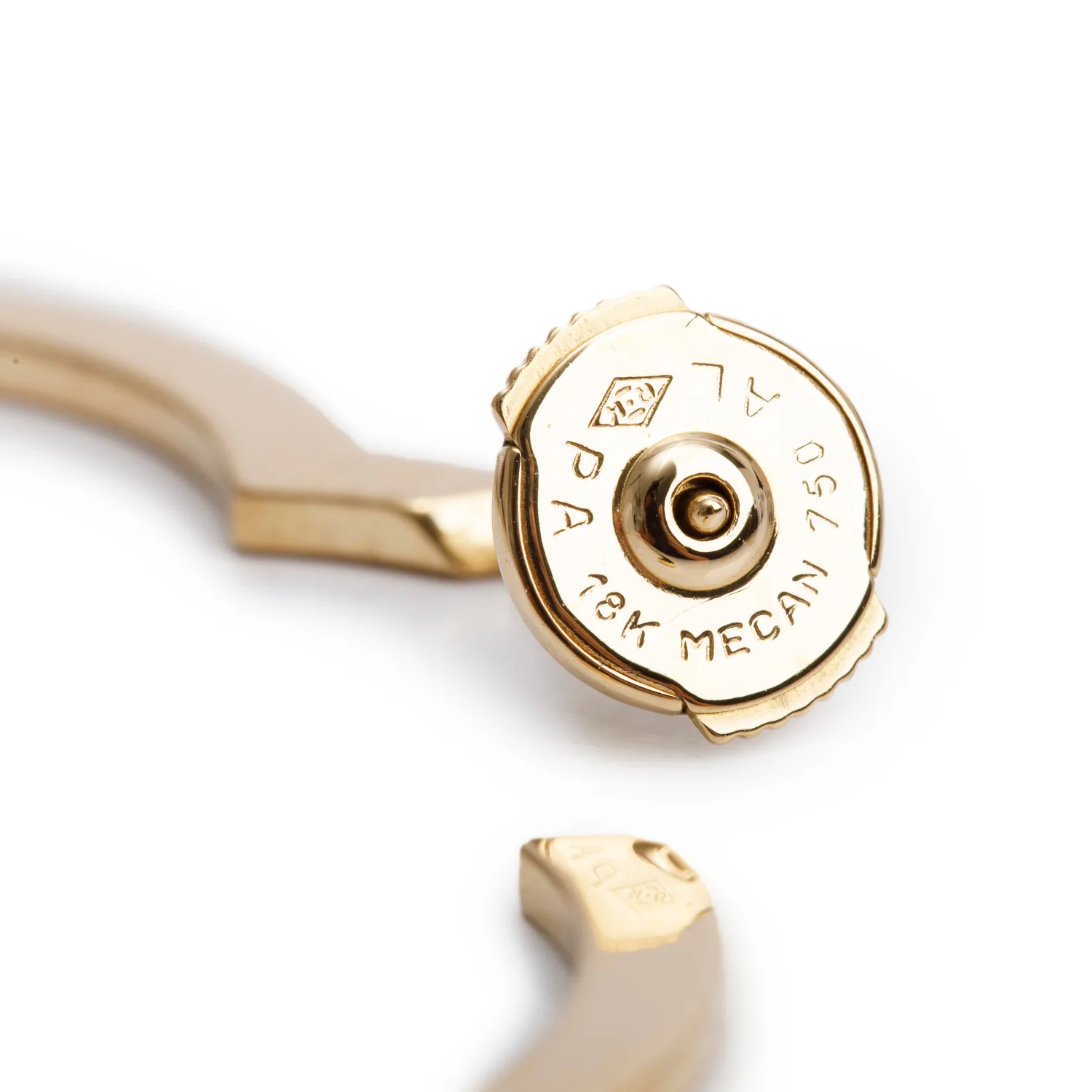 Chanel 18k Yellow Gold Large Profil de Camelia Hoop Earrings - Image 4