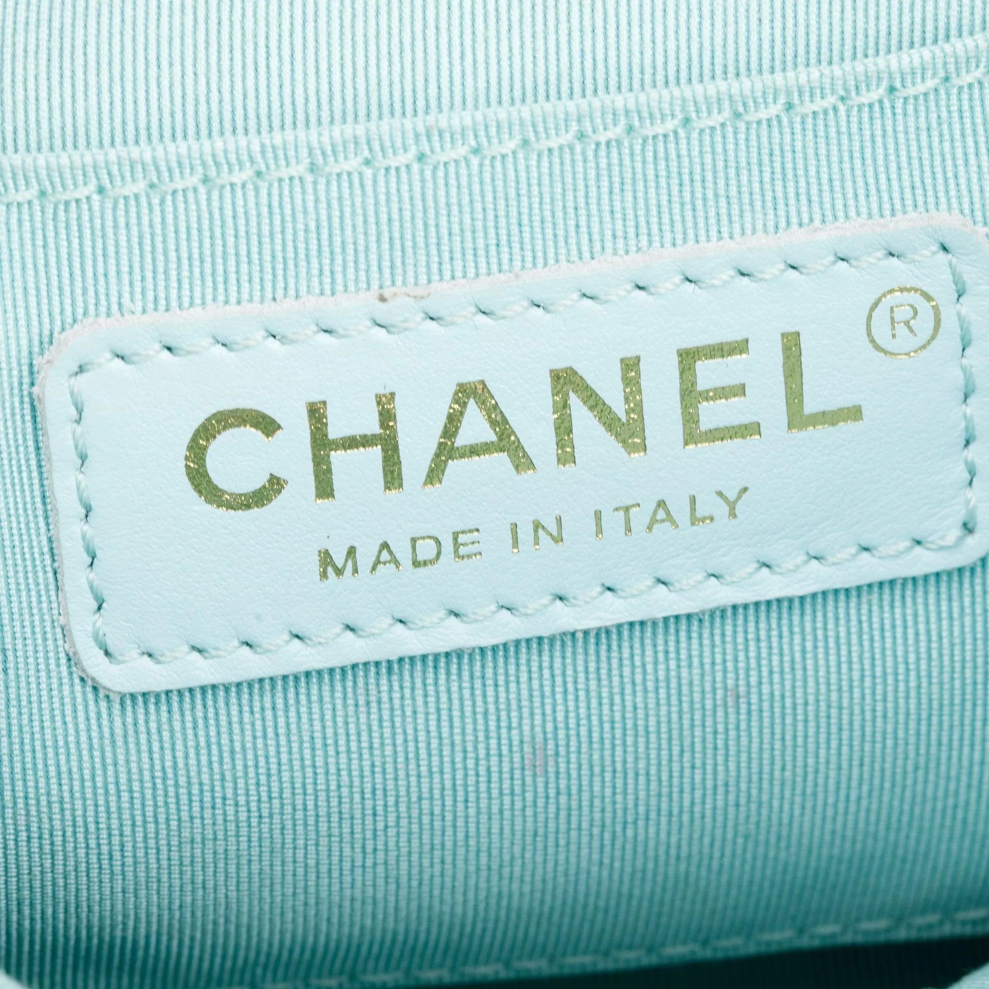 Chanel 2019 Teal Quilted Lambskin Leather Small In The Loop Flap Bag - Image 9