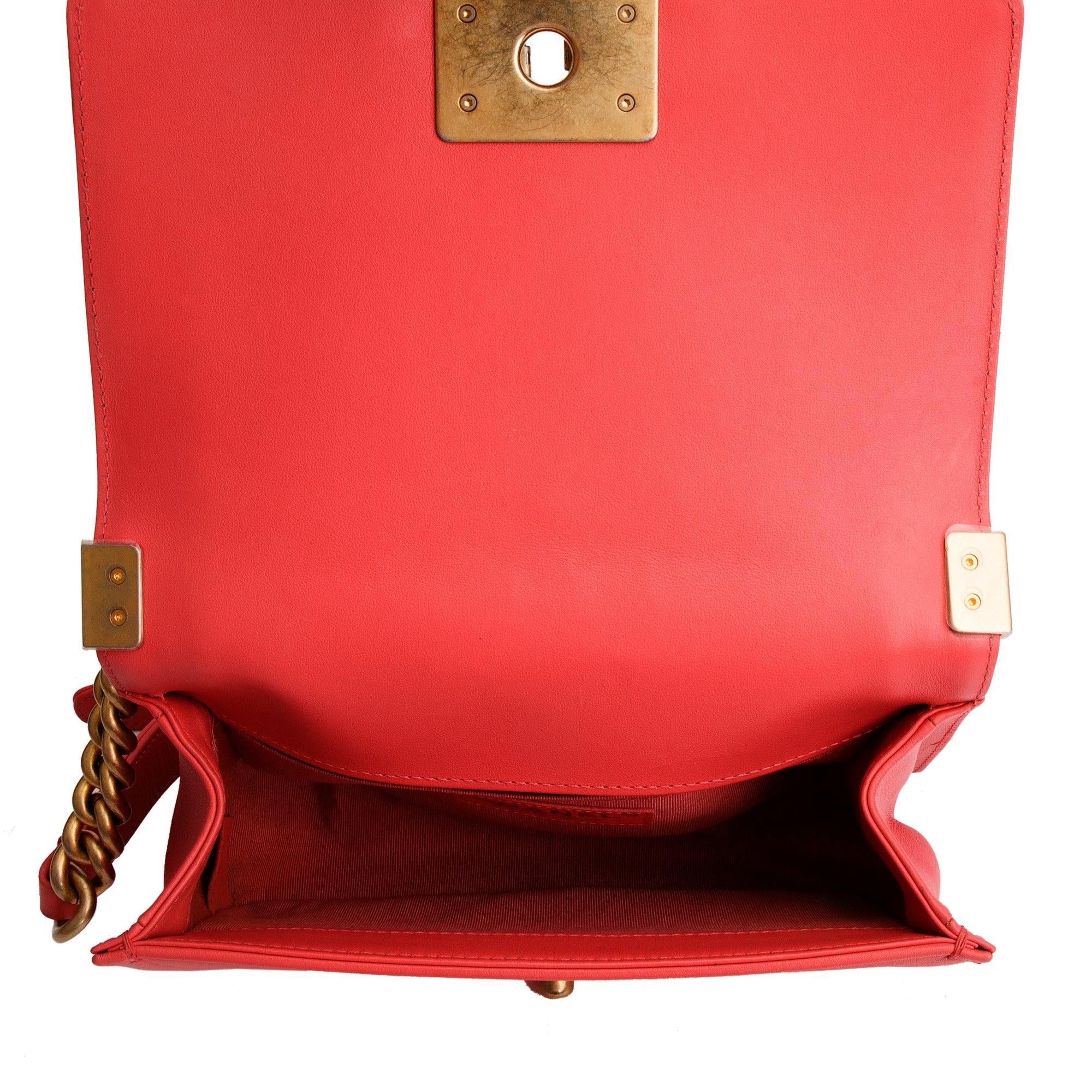 Chanel 2020 Pink Lambskin Leather Small Boy Bag - Image 8