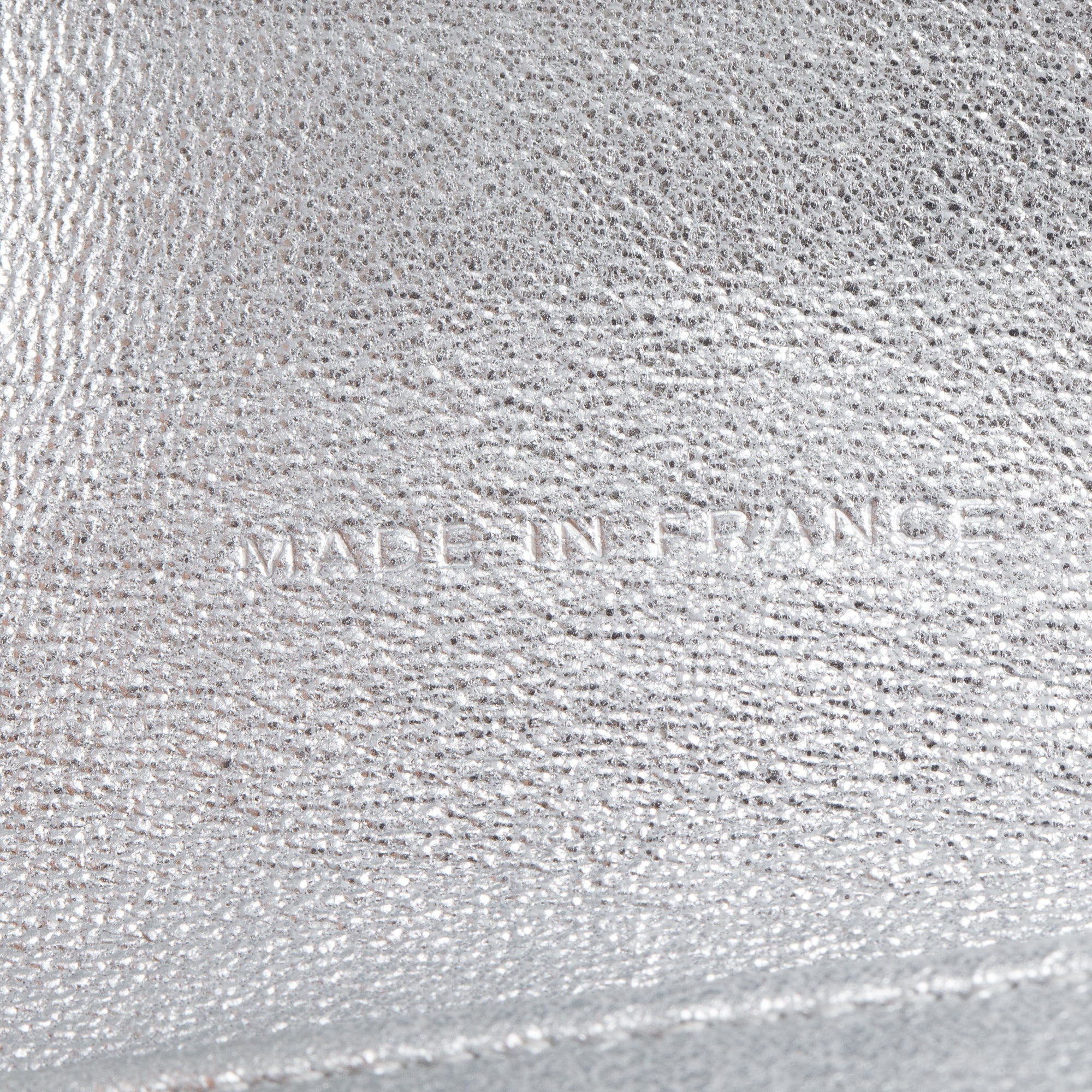 Chanel 2021 Silver Metallic Quilted Lambskin Leather Compact Wallet - Image 6