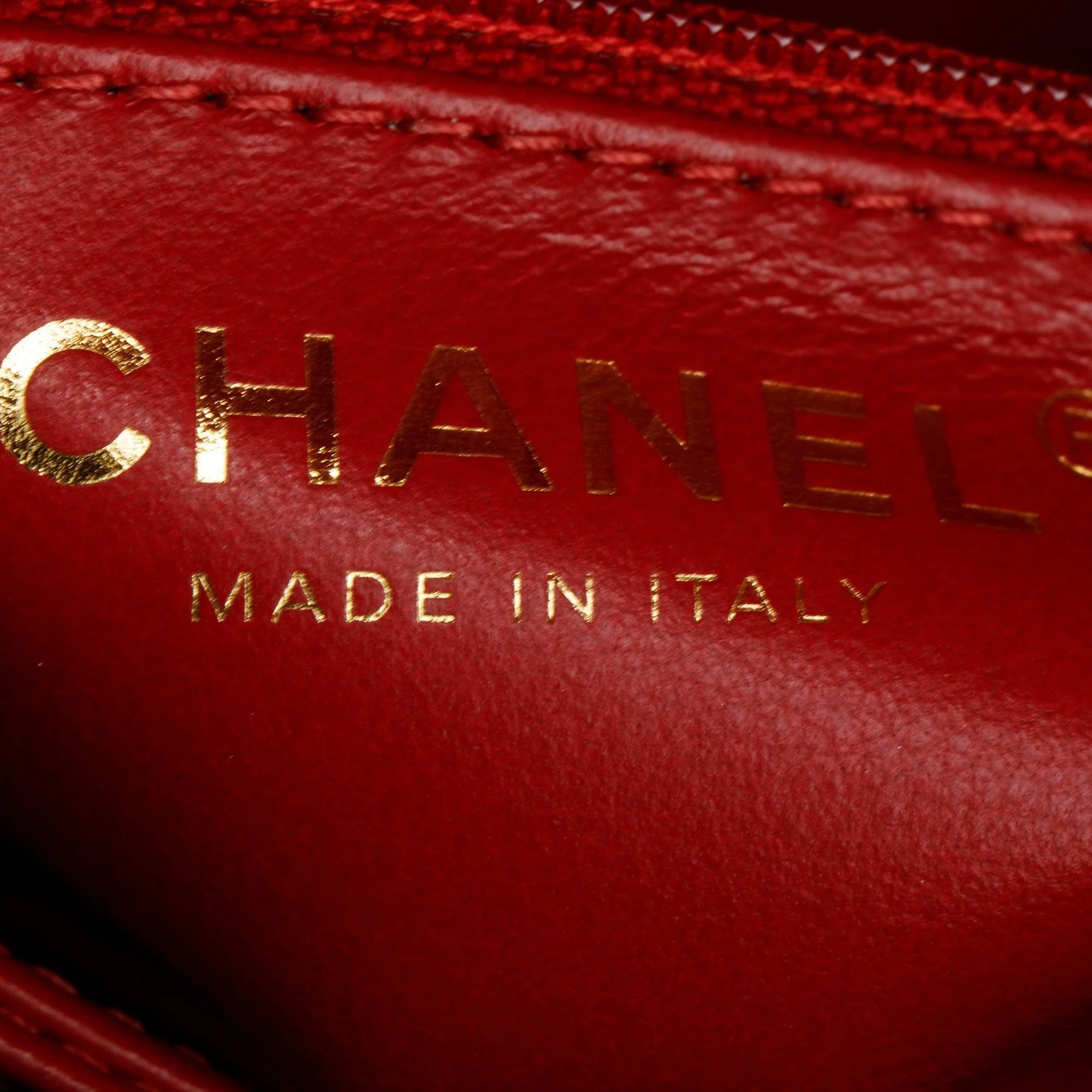 Chanel 2023 Red Quilted Caviar Leather Small Coco Handle Bag w/ Strap - Image 9