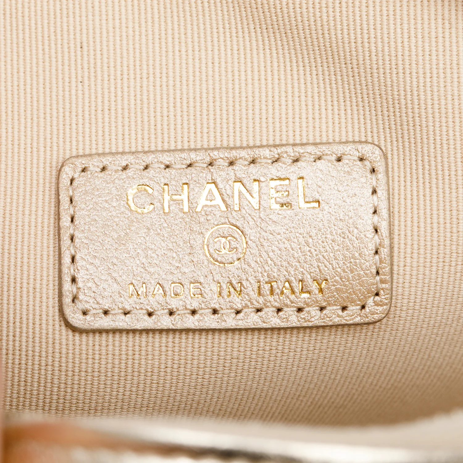Chanel 2025 Gold Lambskin Quilted CC In Love Mini Heart Bag w/ Box & Receipt - Image 10