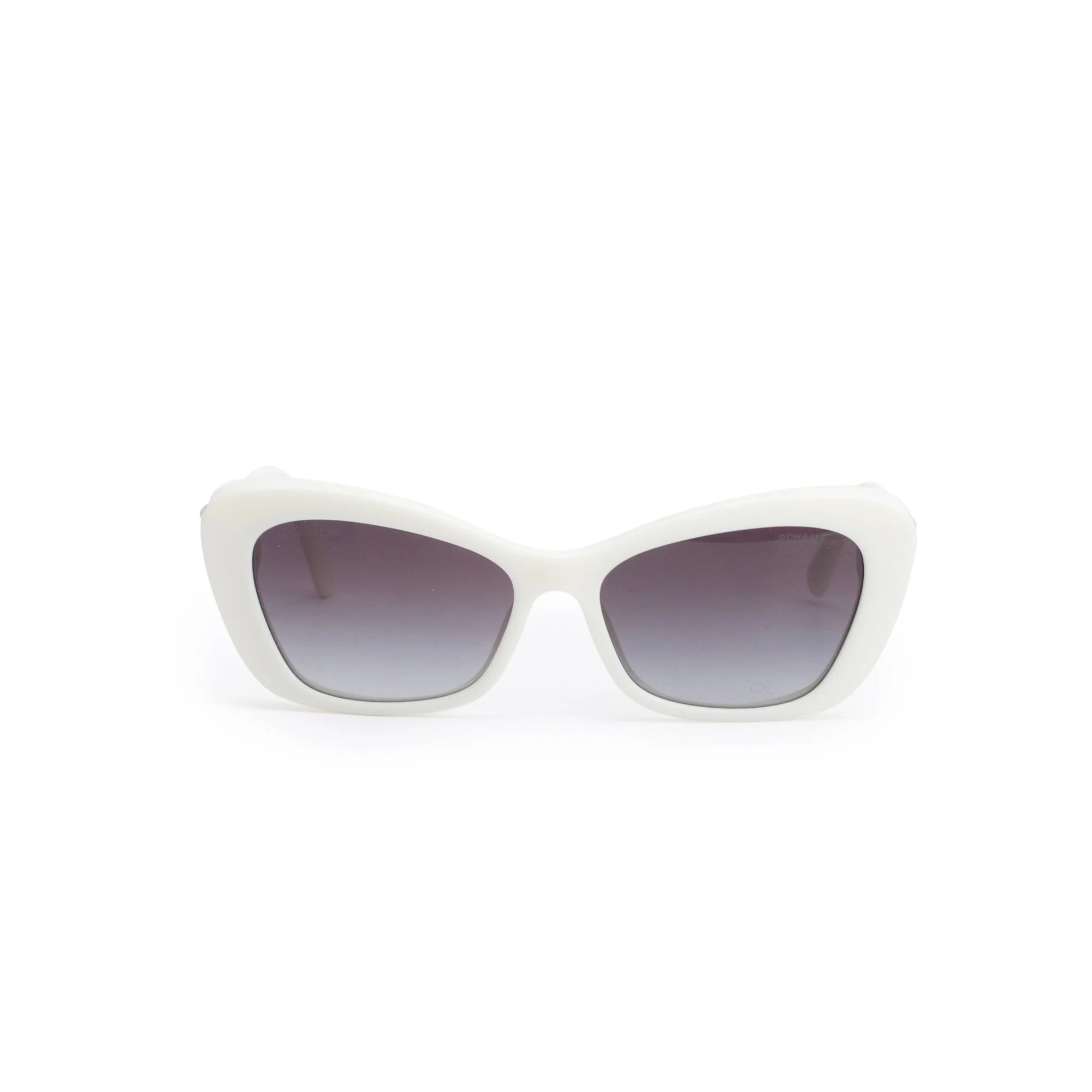 Chanel 5481-H White Acetate CC Logo Faux Pearl Cat-Eye Sunglasses w/ Box & Case