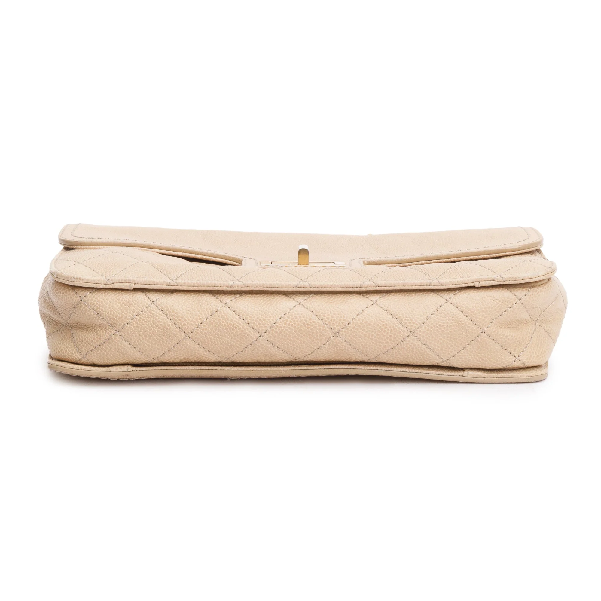Chanel Beige Caviar Leather 2.55 Reissue Single Flap Bag - Image 7