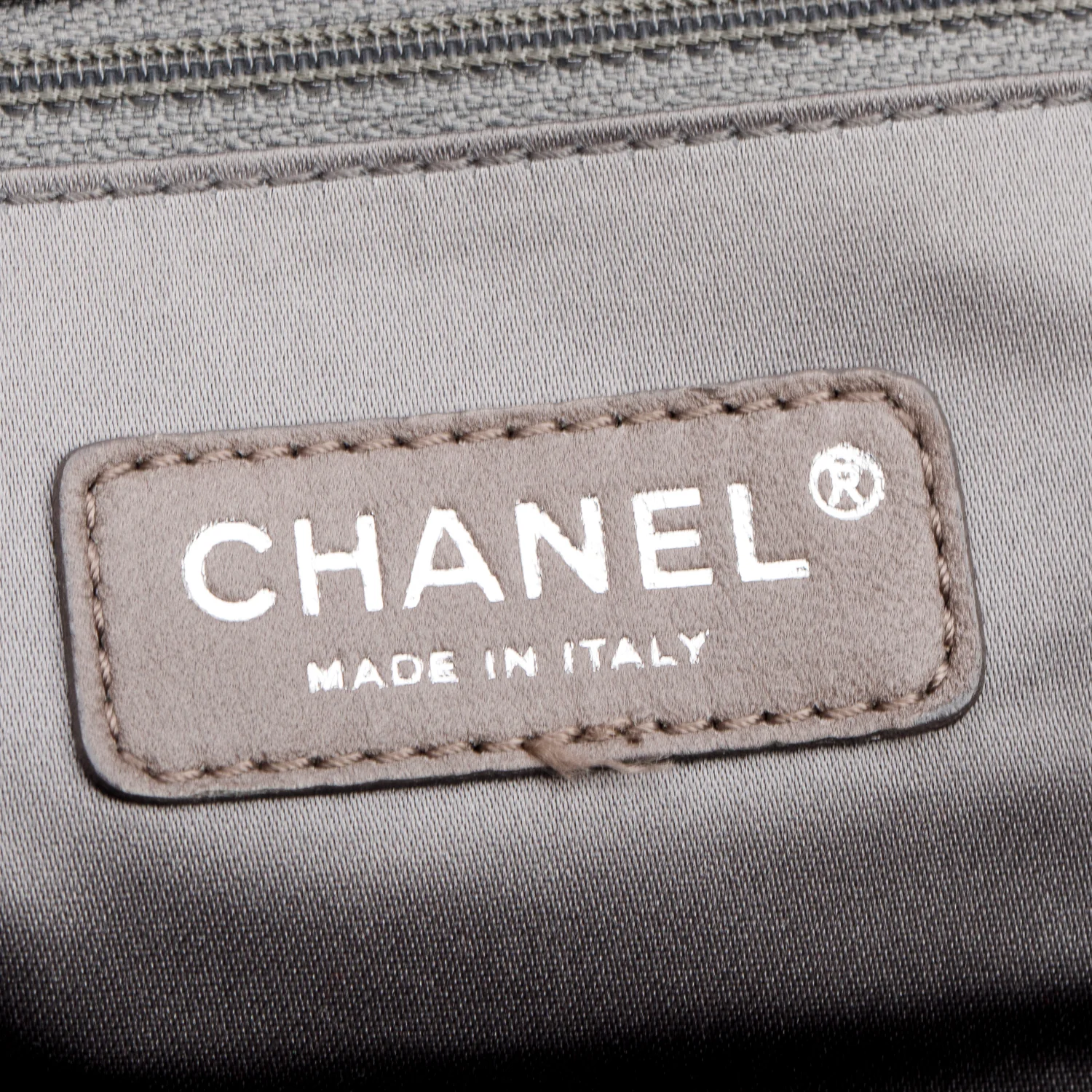 Chanel Black Glazed Lambskin North/South Reissue Tote w/ Authenticity Card - Image 7