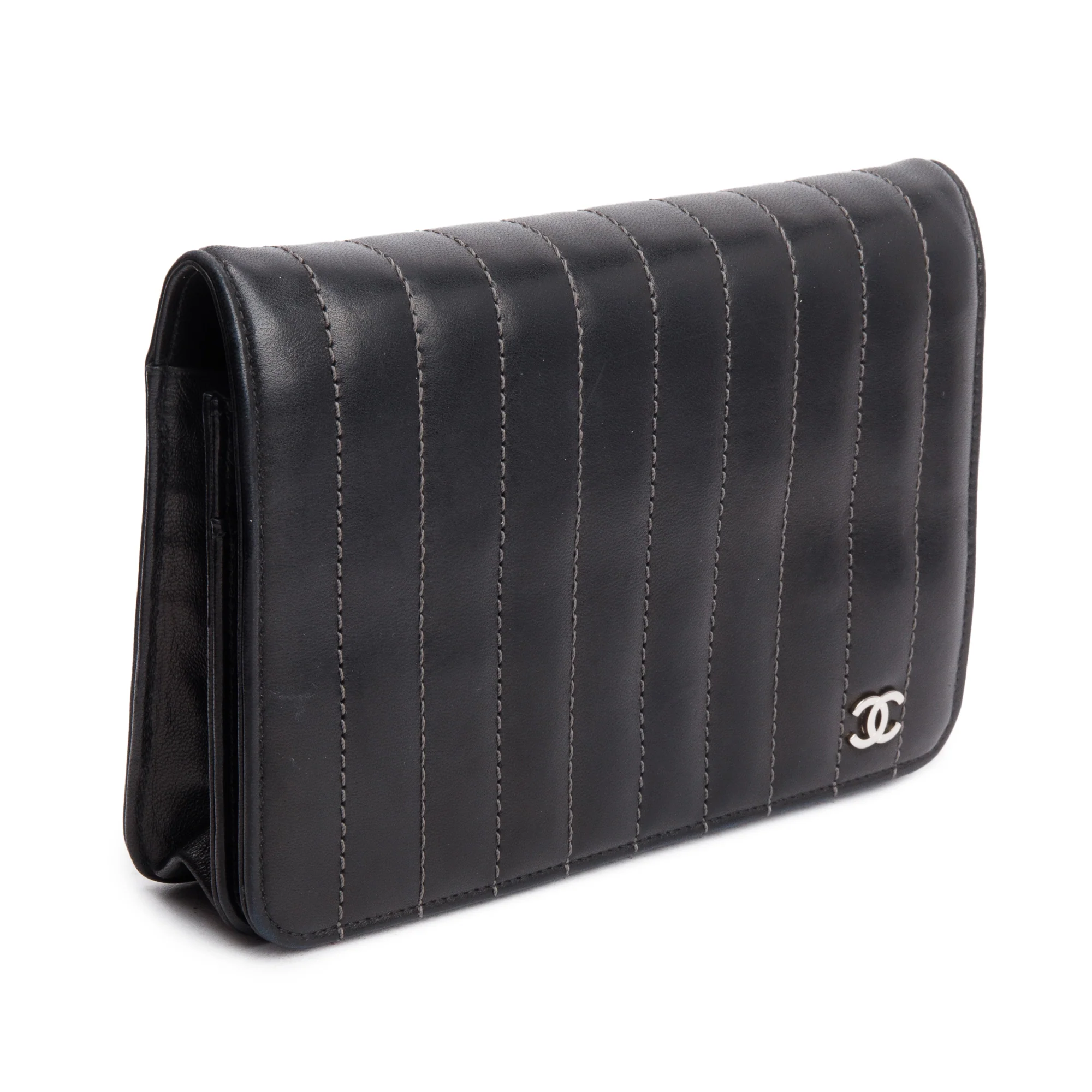 Chanel Black Vertical Quilted Lambskin Leather Wallet on Chain - Image 4