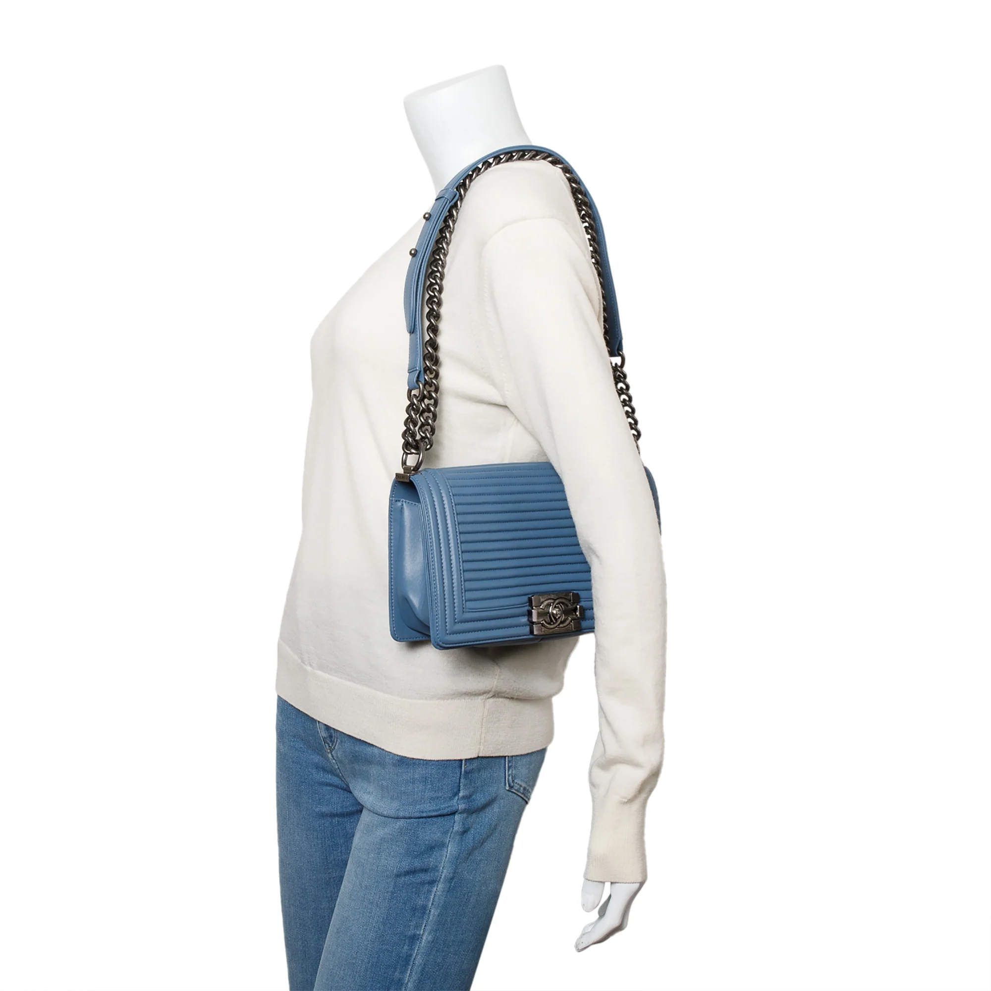 Chanel Blue Horizontal Quilted Lambskin Leather Medium Boy Bag w/ Box & Authenticity Card - Image 2
