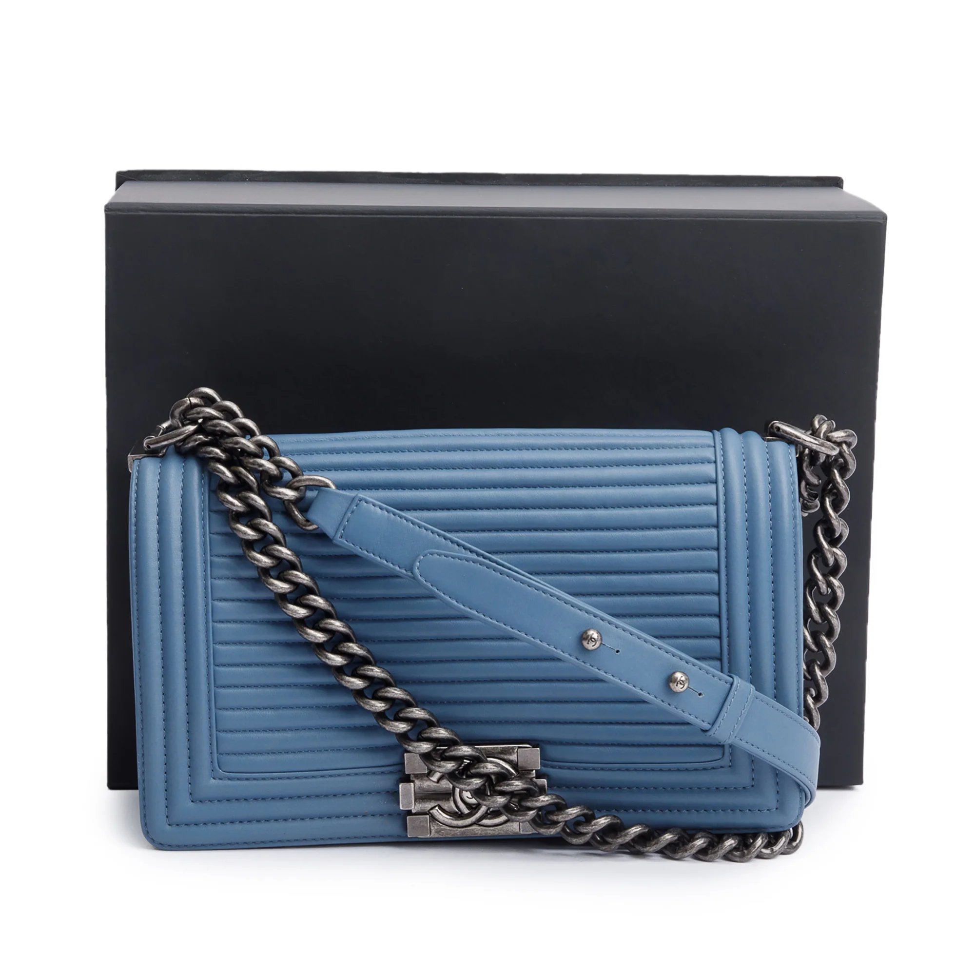 Chanel Blue Horizontal Quilted Lambskin Leather Medium Boy Bag w/ Box & Authenticity Card - Image 3