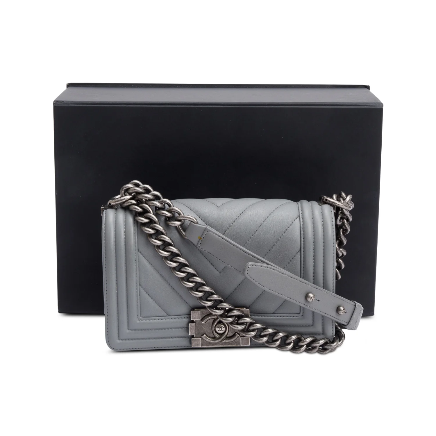 Chanel Grey Chevron Quilted Calfskin Leather Small Boy Bag w/ Box & Authenticity Card - Image 3