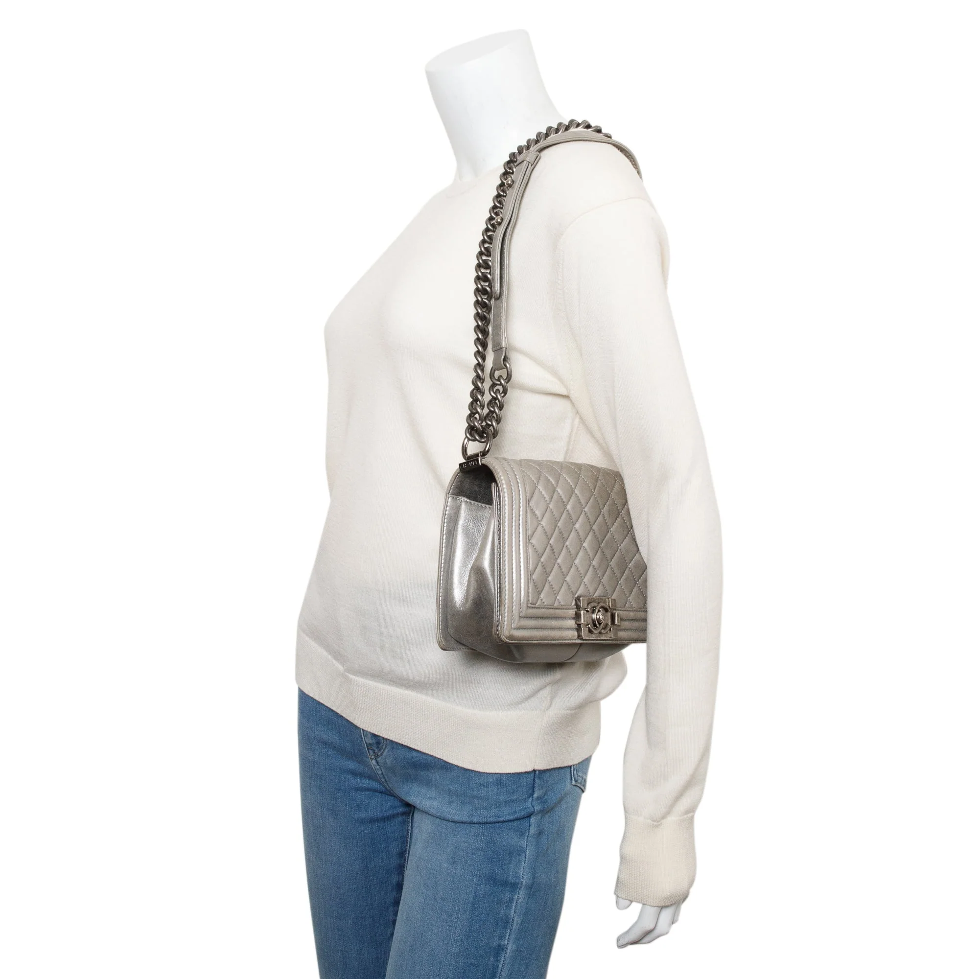 Chanel Grey Metallic Lambskin Leather Medium Boy Bag - Image 2
