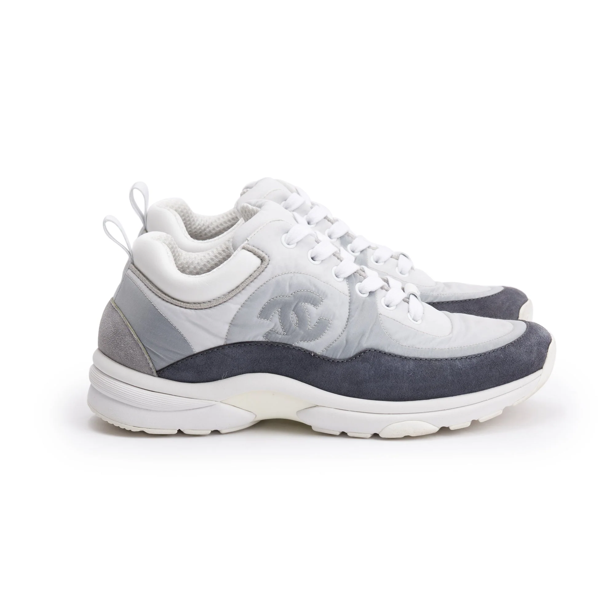 Chanel Grey/White Calfskin Nylon Suede CC Logo Sneakers, Size 37 w/ Box - Image 3