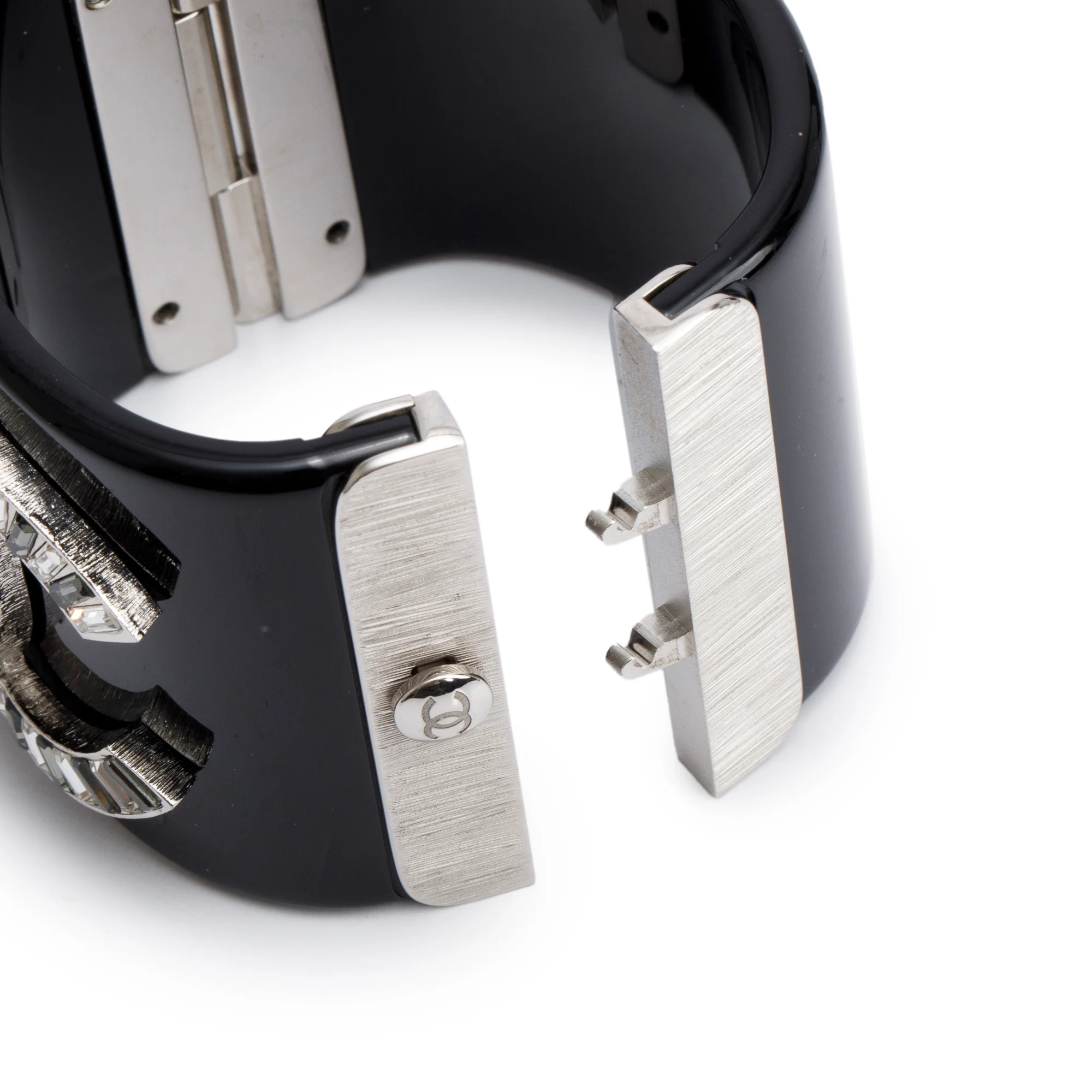 Chanel Palladium-Plated Black Resin Strass CC Hinged Bangle Bracelet w/ Box - Image 4
