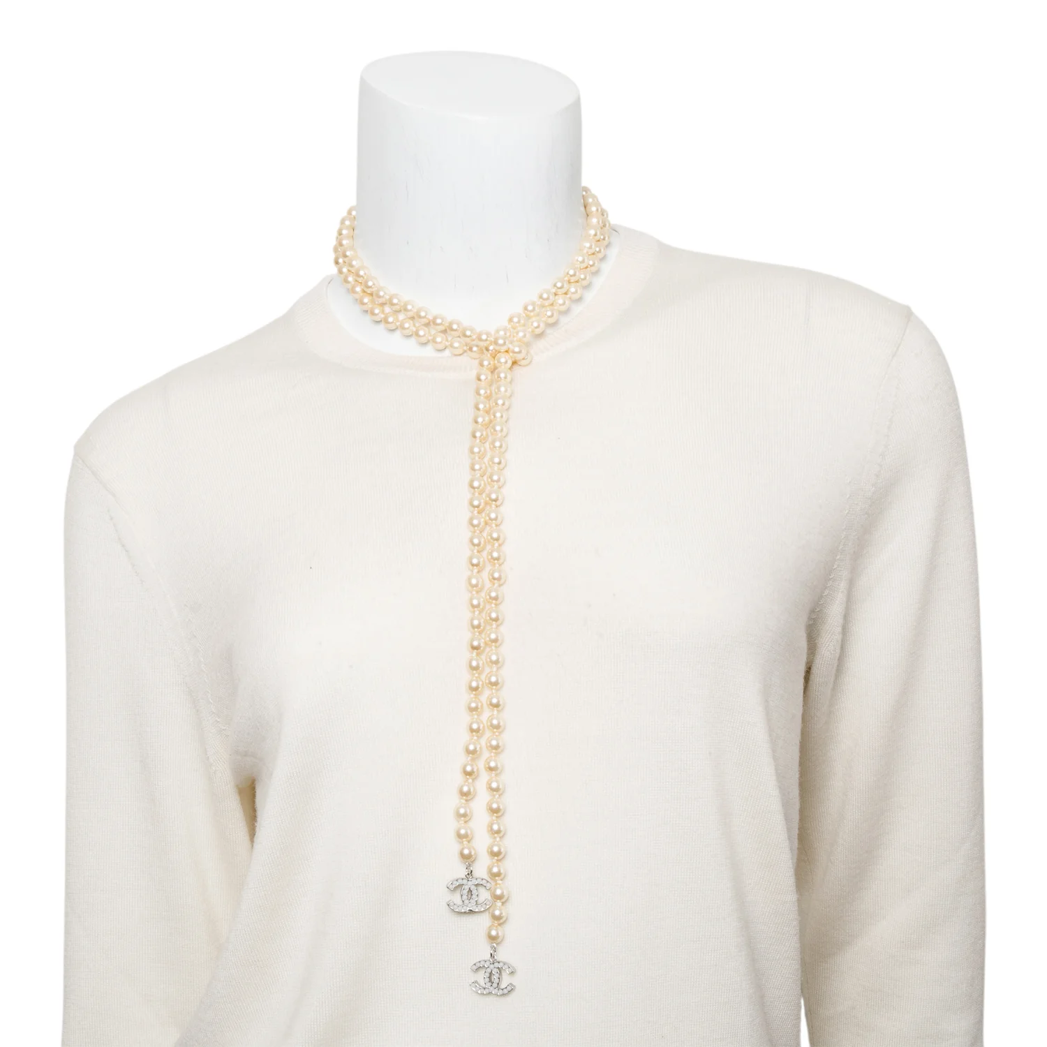 Chanel Palladium-Plated Faux Pearl CC Lariat Necklace w/ Box - Image 4
