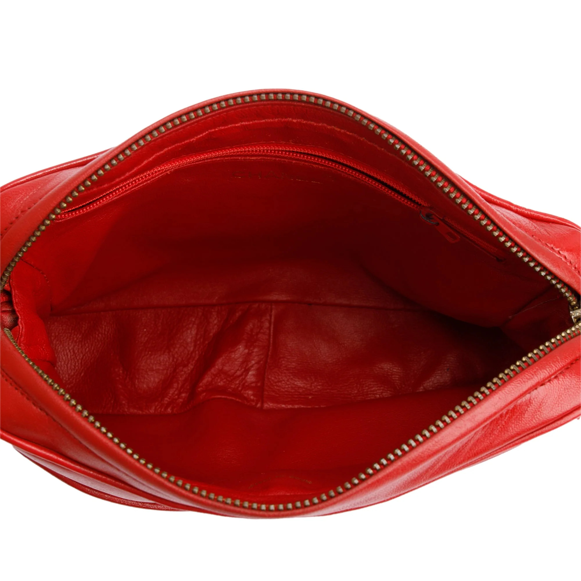 Chanel Red Quilted Leather CC Tassel Camera Bag - Image 7