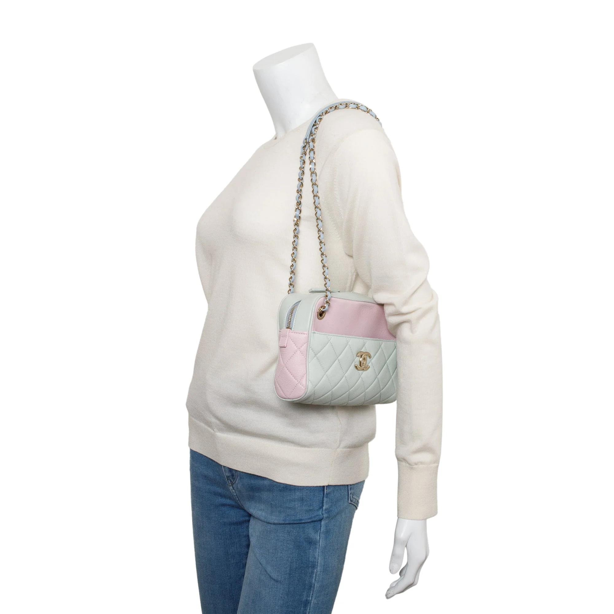 Chanel Tricolour Quilted Calfskin Leather In & Out Camera Bag w/ Insert - Image 2