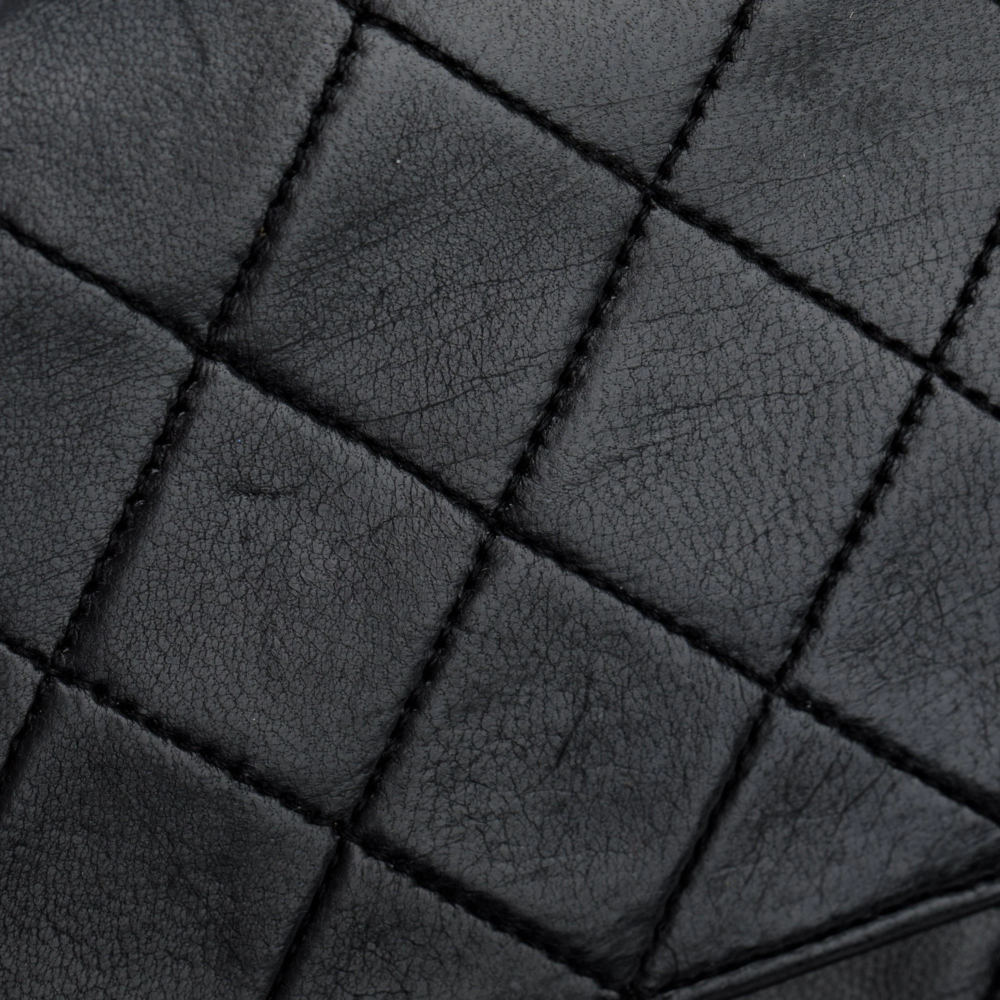 Chanel Vintage Black Lambskin Classic Medium Double Flap Bag - Image 7