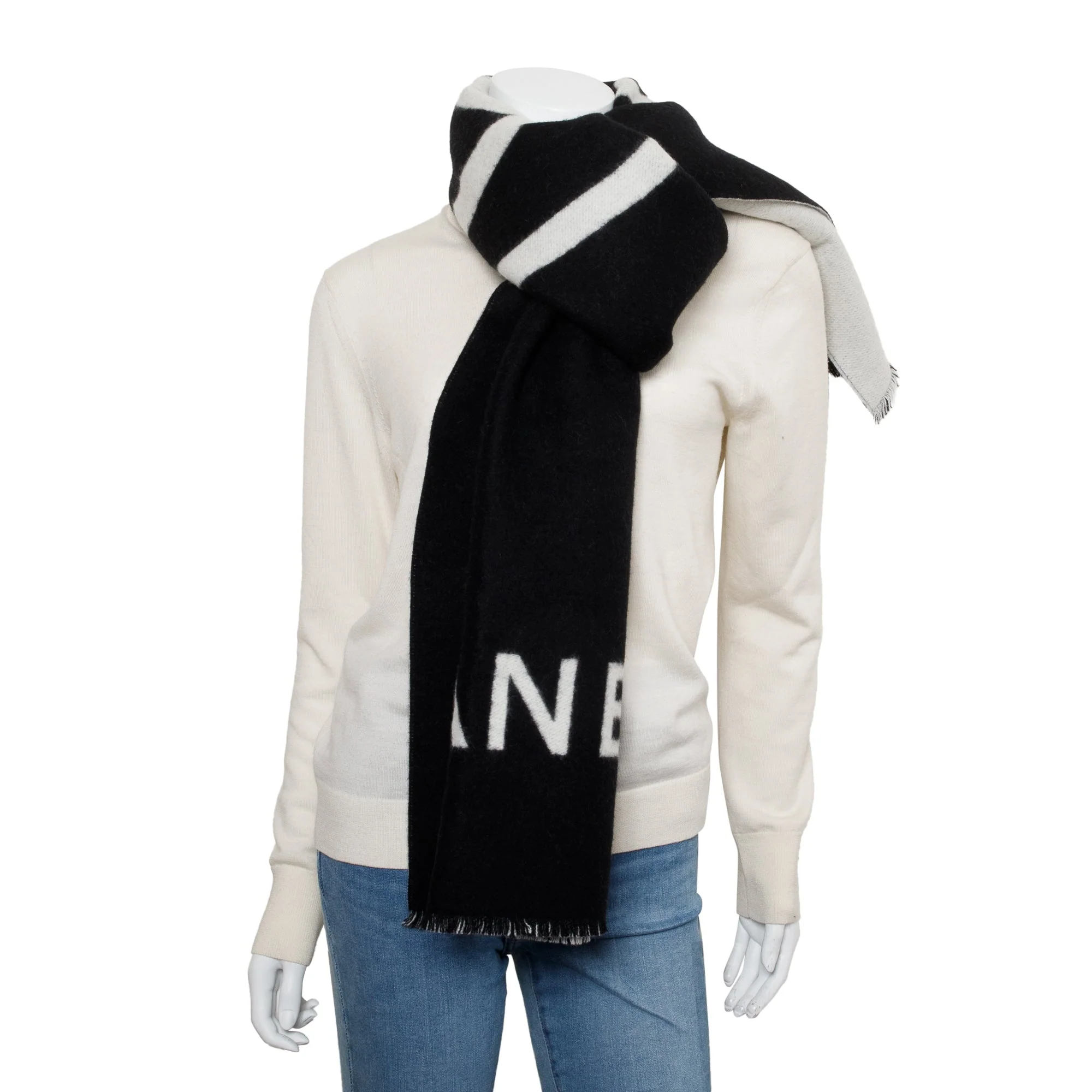 Chanel White & Black CC Logo Cashmere Scarf - Image 2