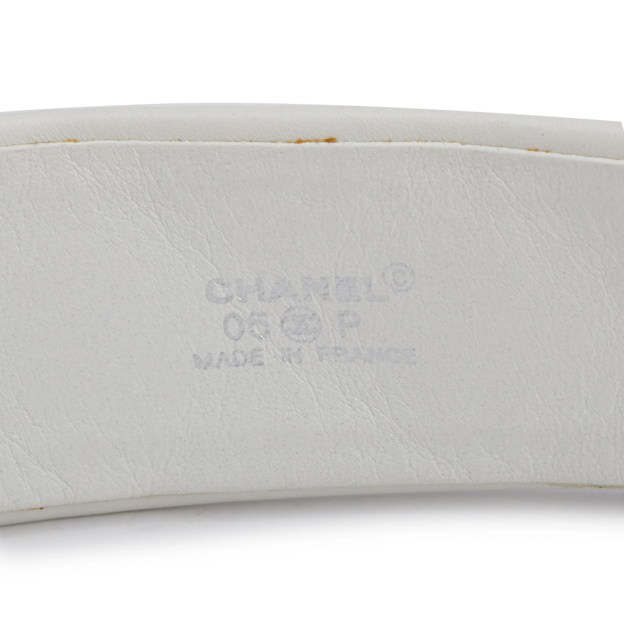 Chanel White Quilted Lambskin Leather Interlocking CC Logo Oval  Buckle Belt 80 38 - Image 2