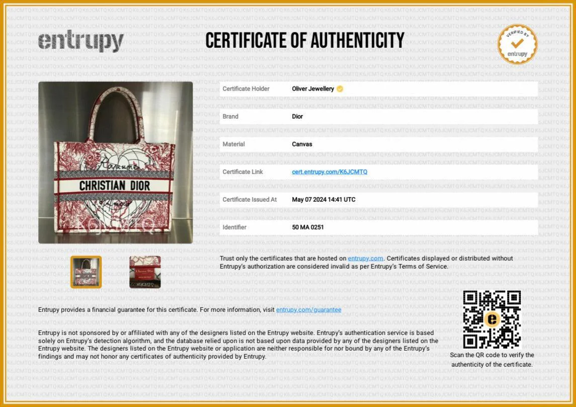 Christian Dior 2021 Red & White Royaume d'Amour Embroidery Medium Book Tote w/ Authenticity Card - Image 11