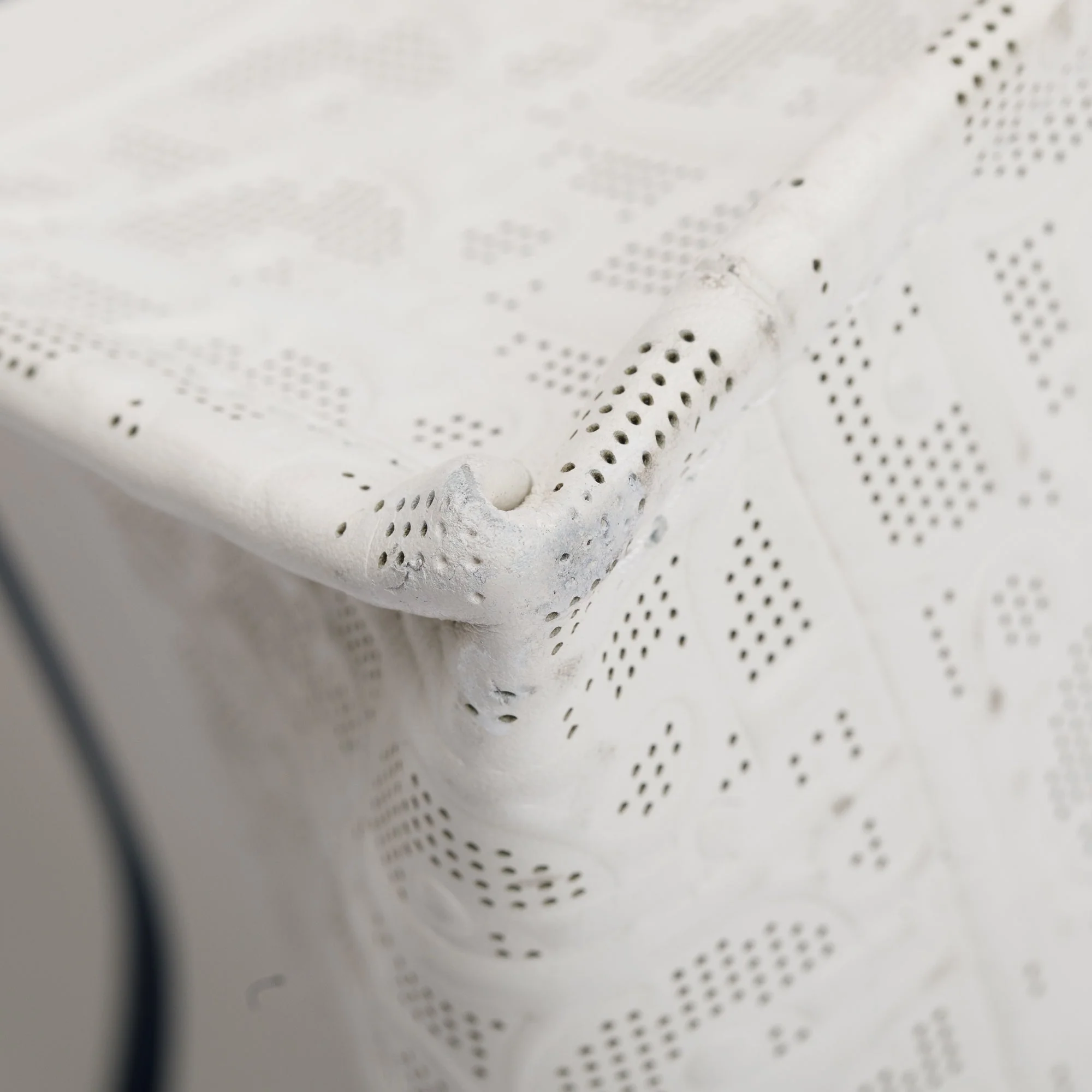 Christian Dior 2021 White Oblique Embossed Leather Medium Book Tote - Image 9
