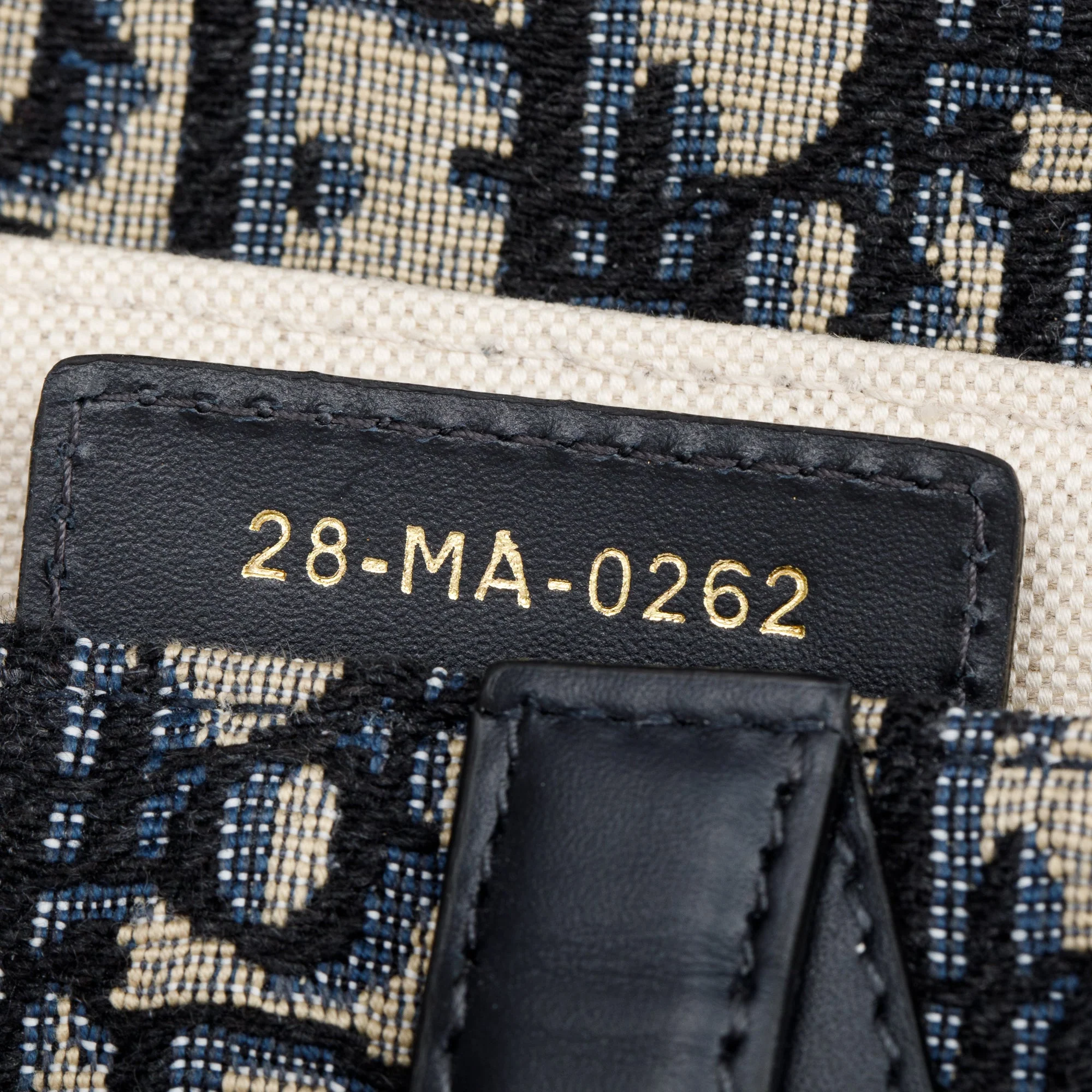 Christian Dior 2022 Oblique Medium Saddle Bag w/ Strap, Box & Authenticity Card - Image 10