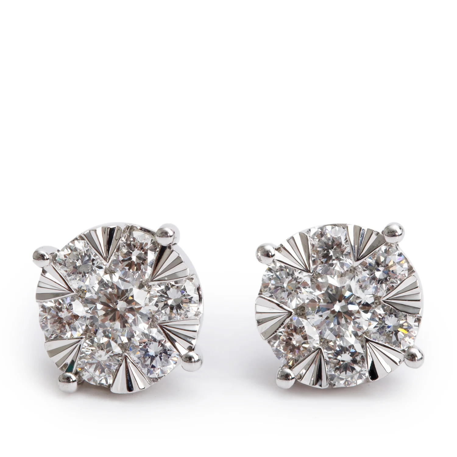 Effy 14k White Gold 1.10 tcw. Diamond Cluster Stud Earrings w/ Box