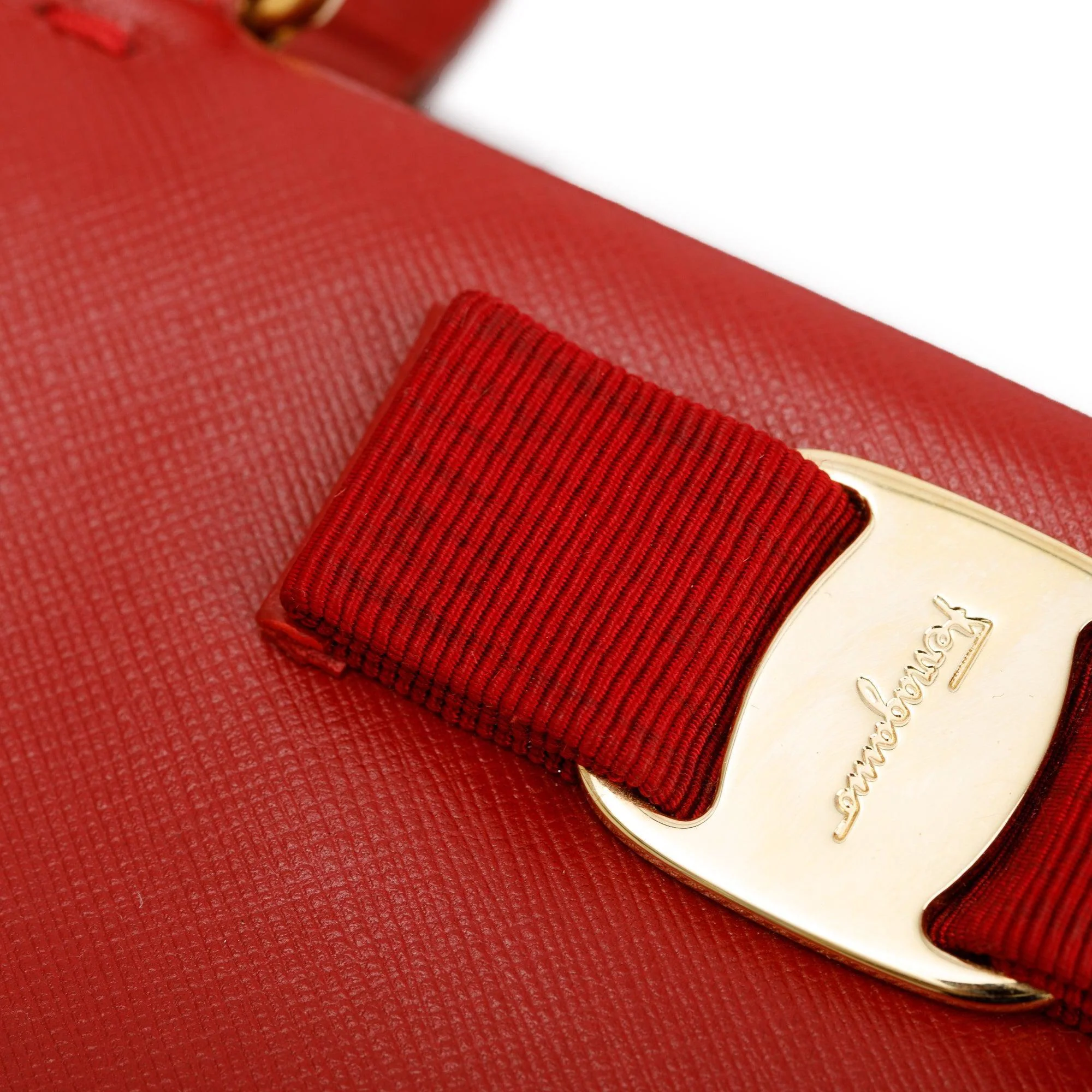 Ferragamo Red Saffiano Leather Vara Bow Tracy Bag - Image 8