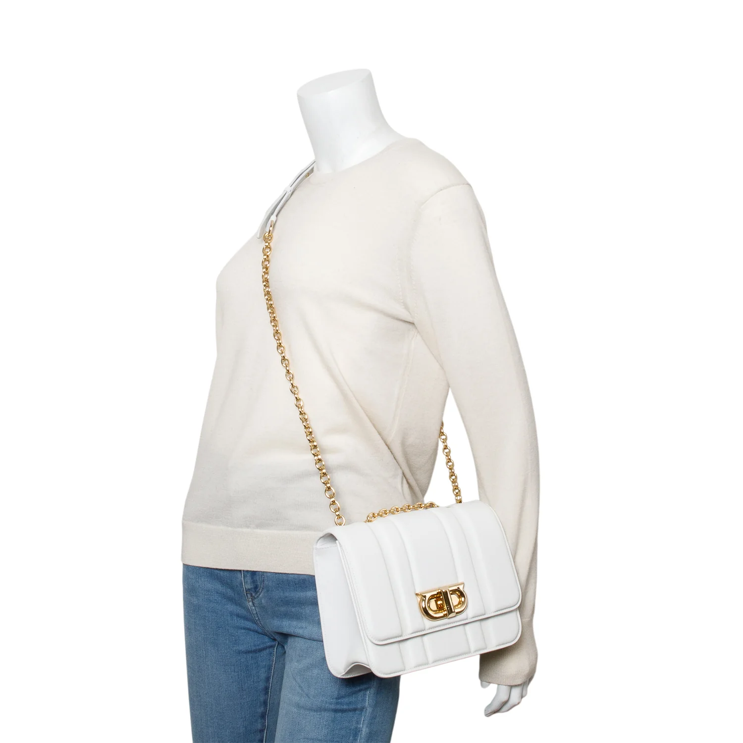 Ferragamo White Leather Gancini Leather Shoulder Bag - Image 2