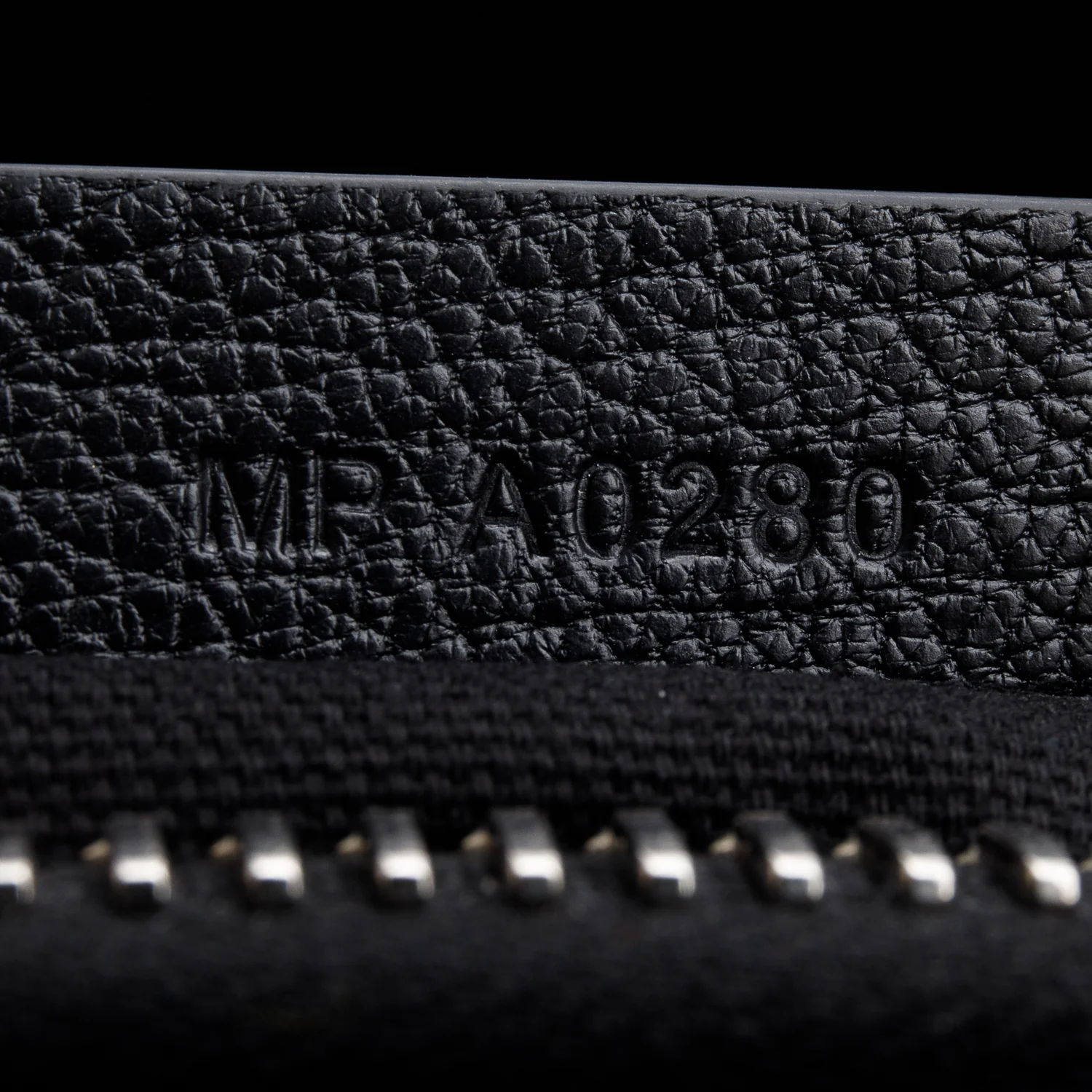 Givenchy Black Grained Leather Small Antigona Satchel - Image 10
