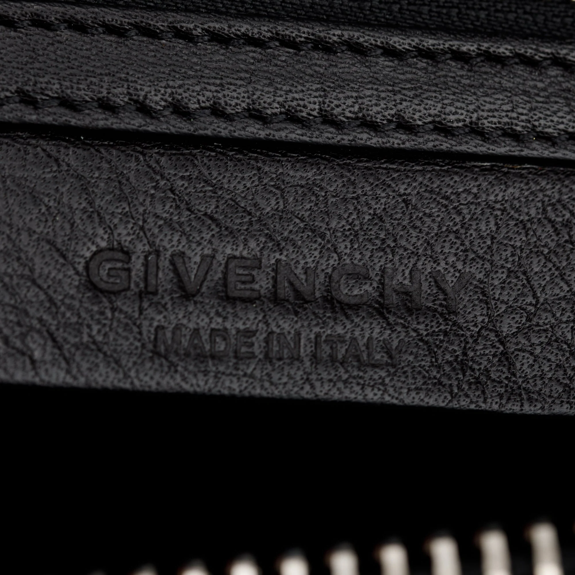 Givenchy Black/White Calfskin Leather Studded Medium Antigona Bag - Image 7