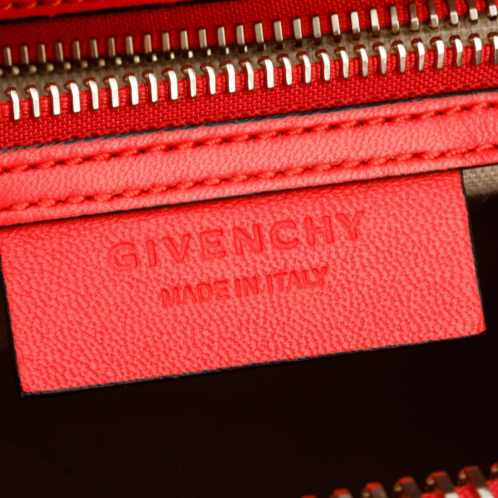 Givenchy Red Croc-Embossed Leather Small Antigona Bag - Image 9