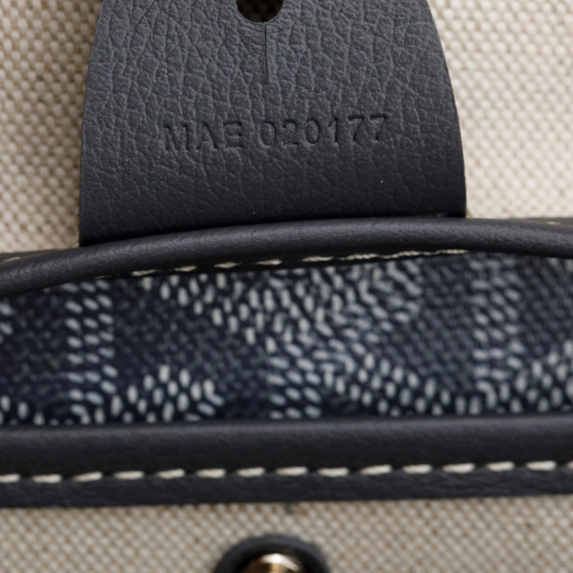 Goyard Grey Monogram Coated Canvas Artois MM Bag - Image 8