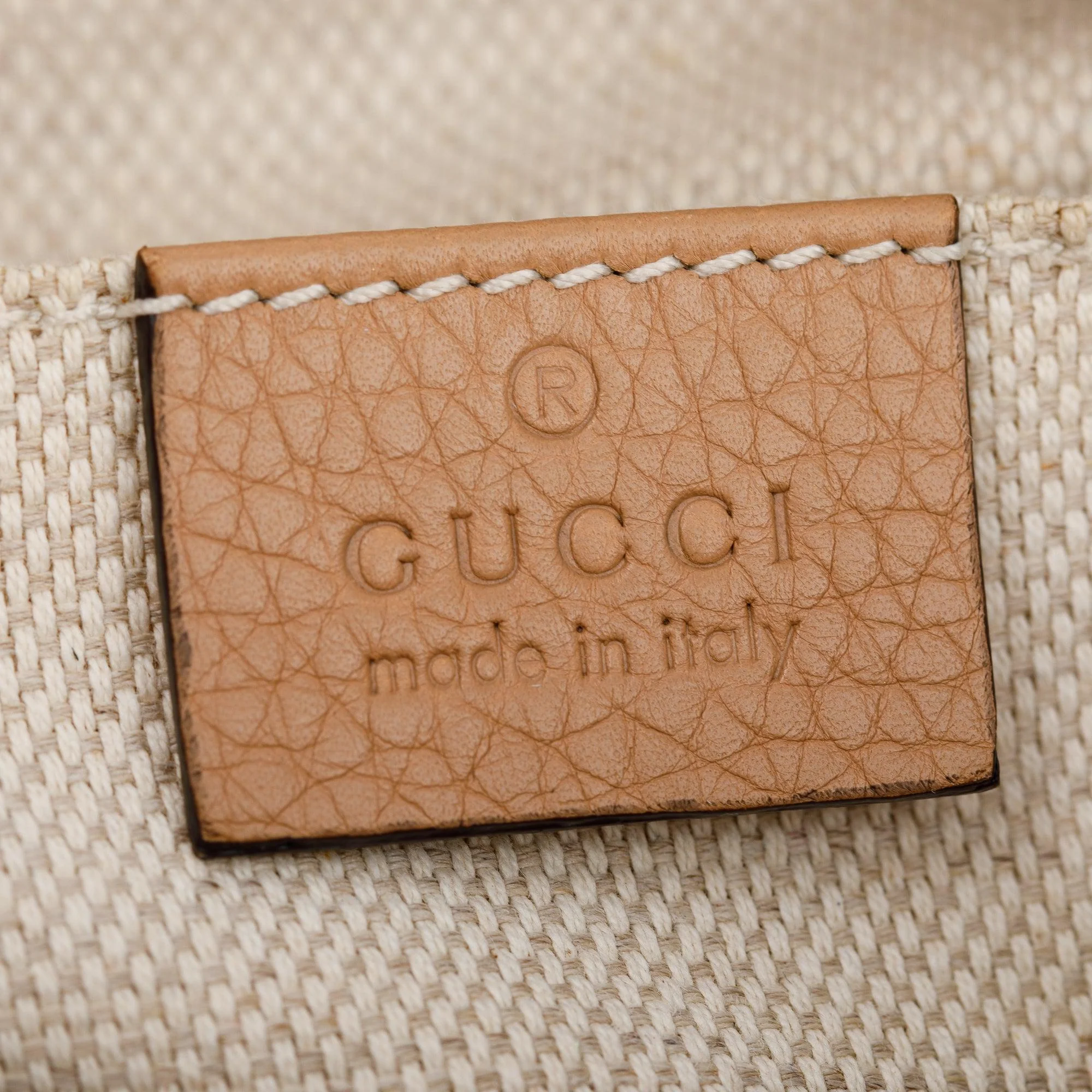 Gucci Beige Calfskin Leather Small Soho Disco Bag - Image 9
