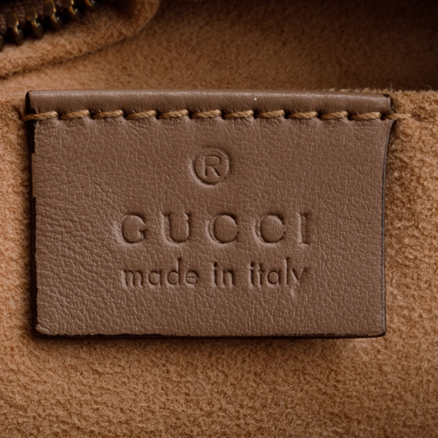 Gucci Beige GG Marmont Matelasse Small Camera Bag w/ Box - Image 10