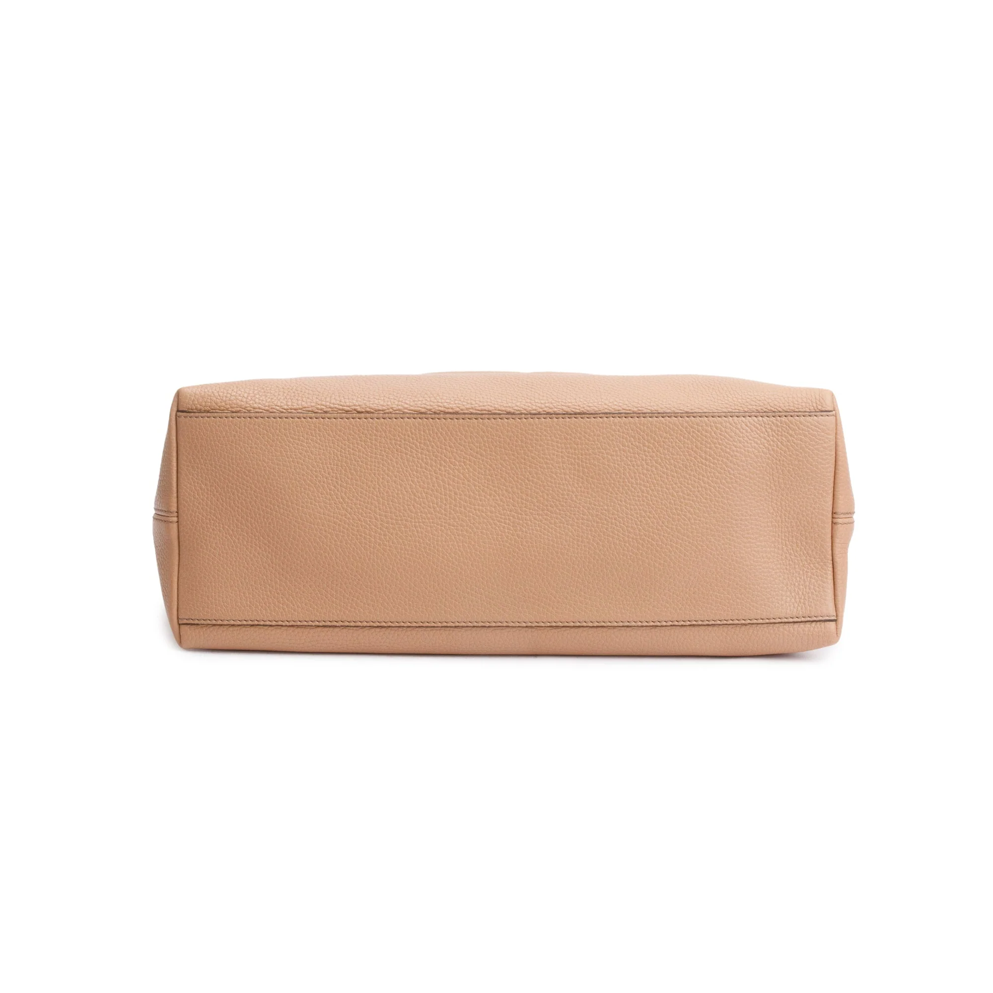 Gucci Beige Pebbled Calfksin Leather Medium Soho Chain Tote - Image 5