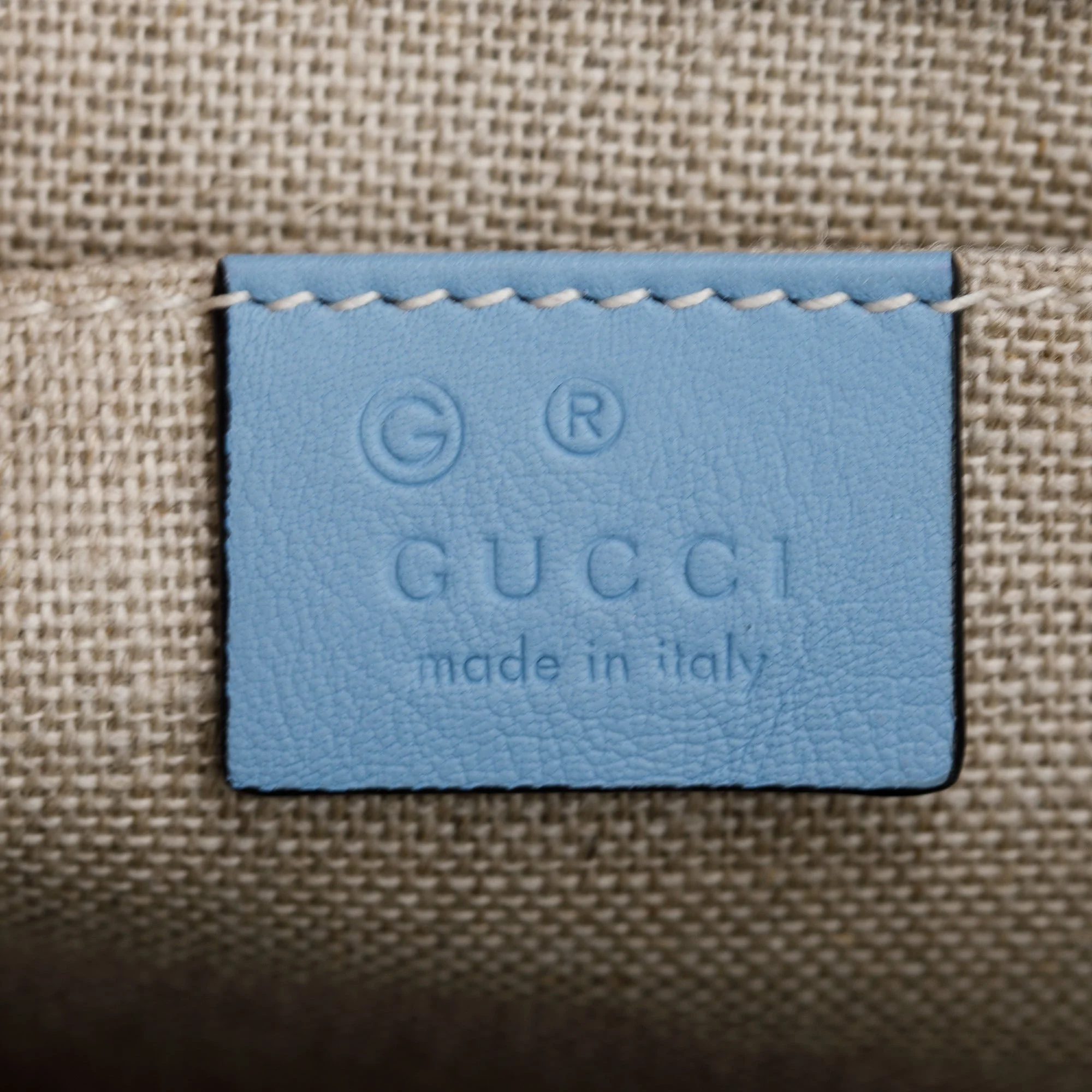 Gucci Blue Medium Microguccissima Emily Chain Shoulder Bag - Image 8