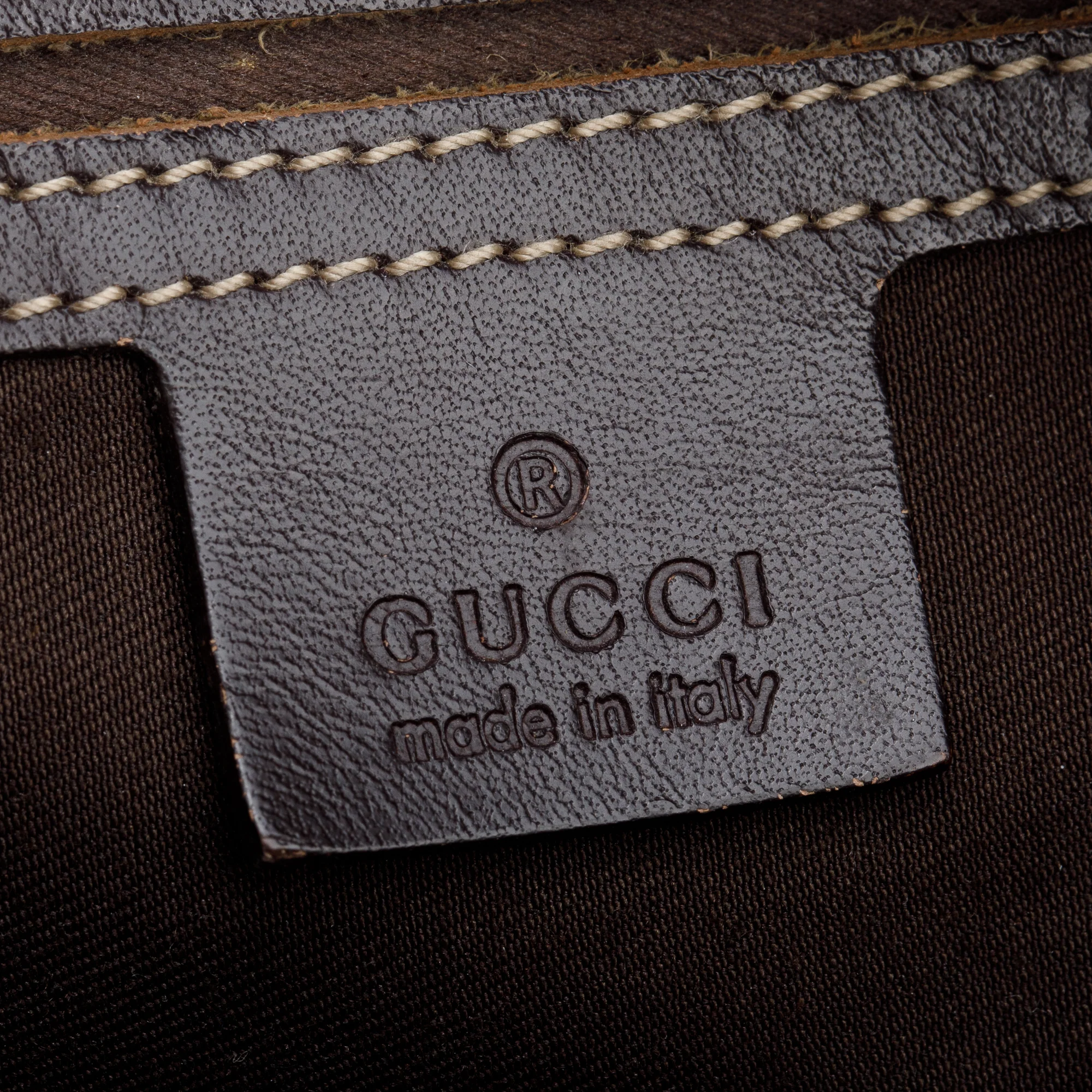 Gucci GG Supreme Medium Messenger Bag - Image 8