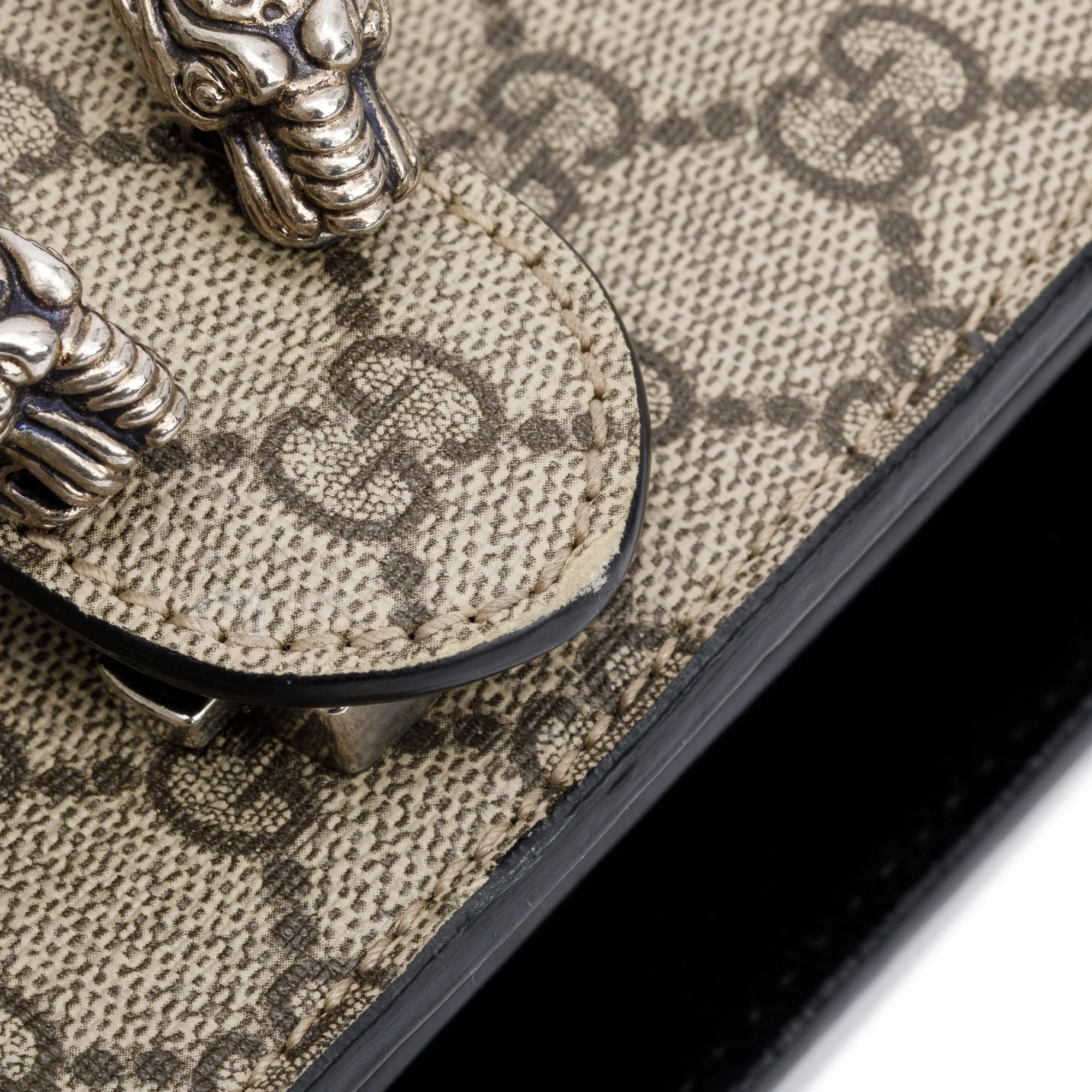 Gucci GG Supreme Small Dionysus Shoulder Bag - Image 9