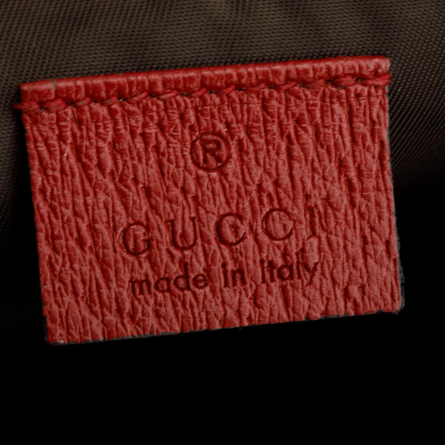 Gucci Red GG Supreme Monogram Tian Large Zip Pouch w/ Box - Image 7