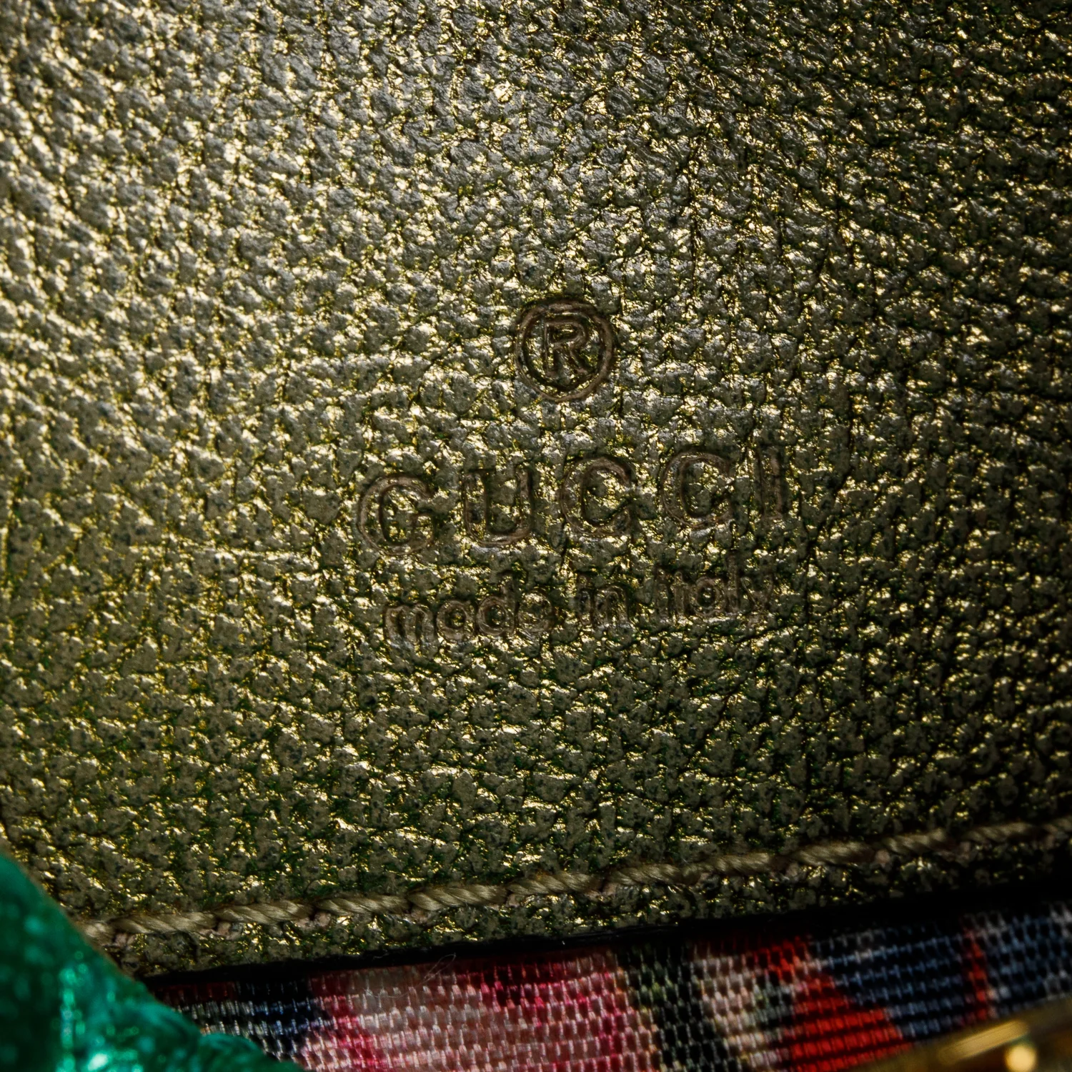 Gucci Tricolor Metallic Trapuntata Quilted Leather Mini Zumi Dome Crossbody Bag - Image 9
