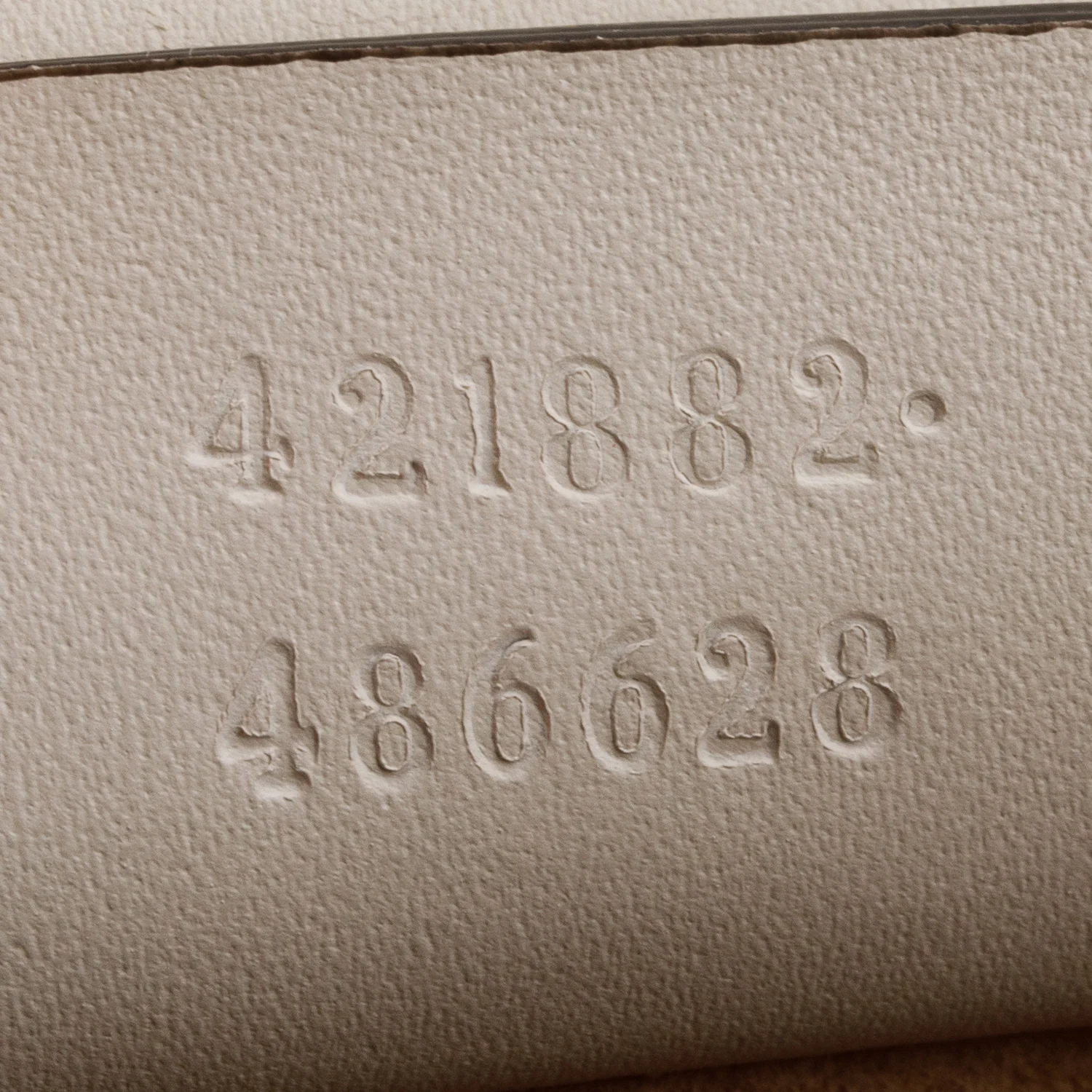 Gucci White Calfskin Leather Small Sylvie Shoulder Bag w/ Straps - Image 10