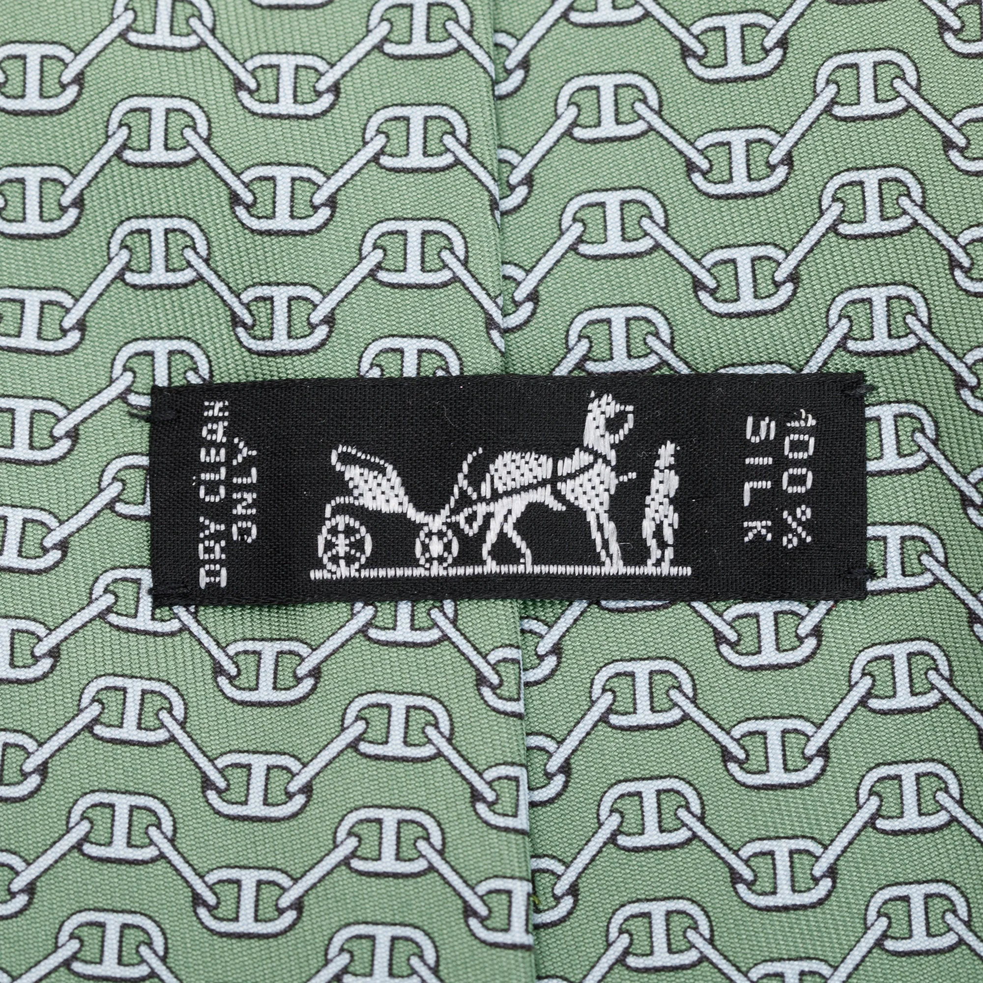 Hermes Green 5325 TA Printed Silk Tie - Image 6