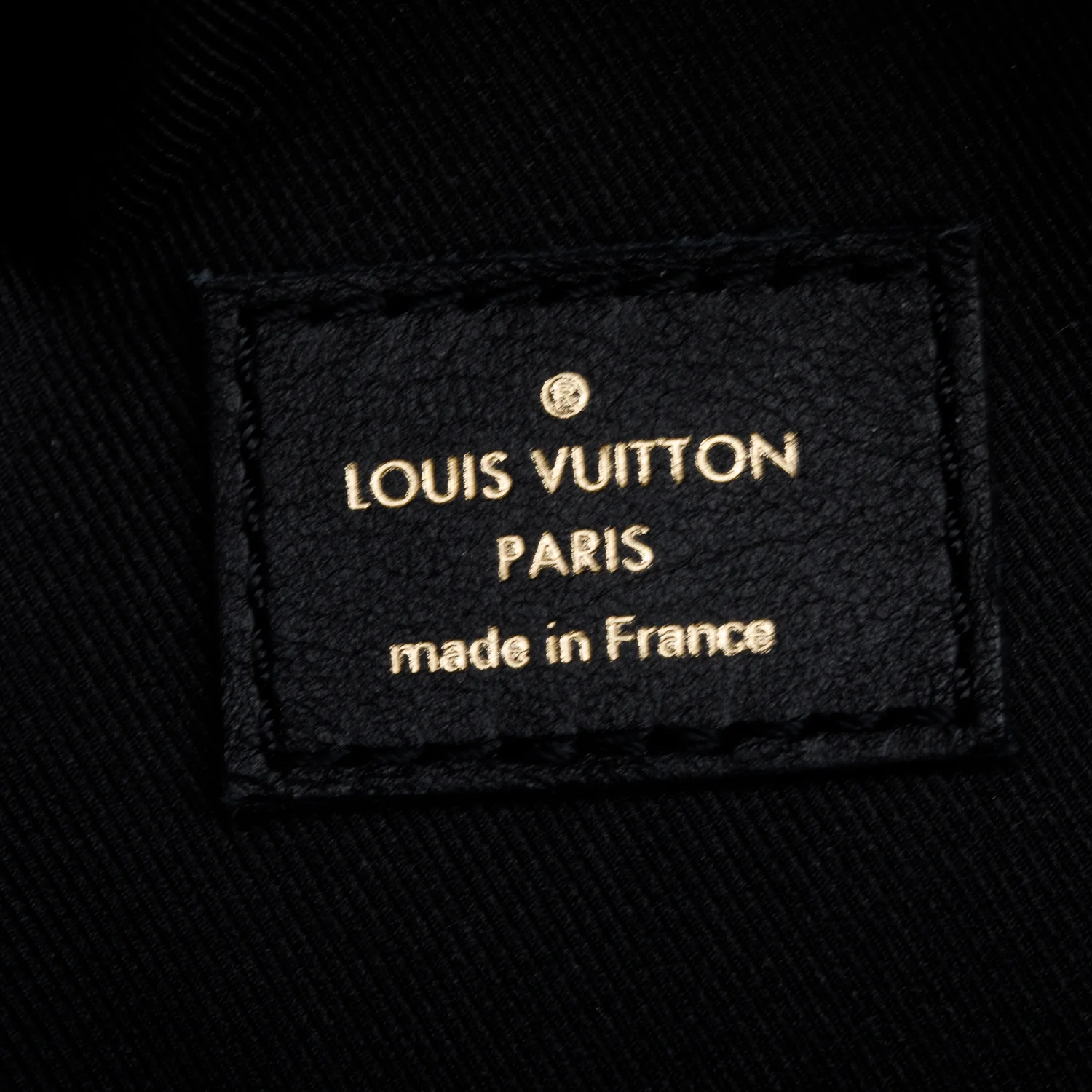 Louis Vuitton 2020 Black Cowhide Leather New Wave Belt Bag - Image 6